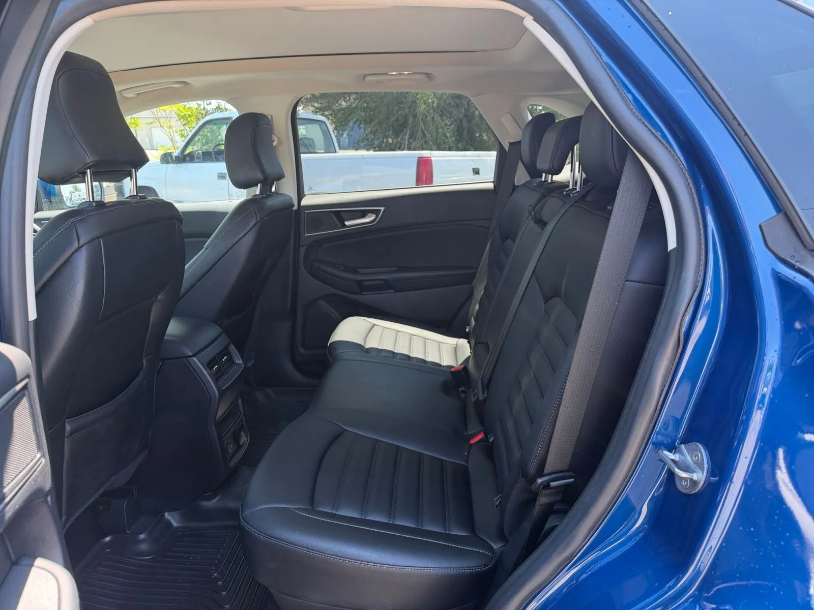 Ford Edge photo 26