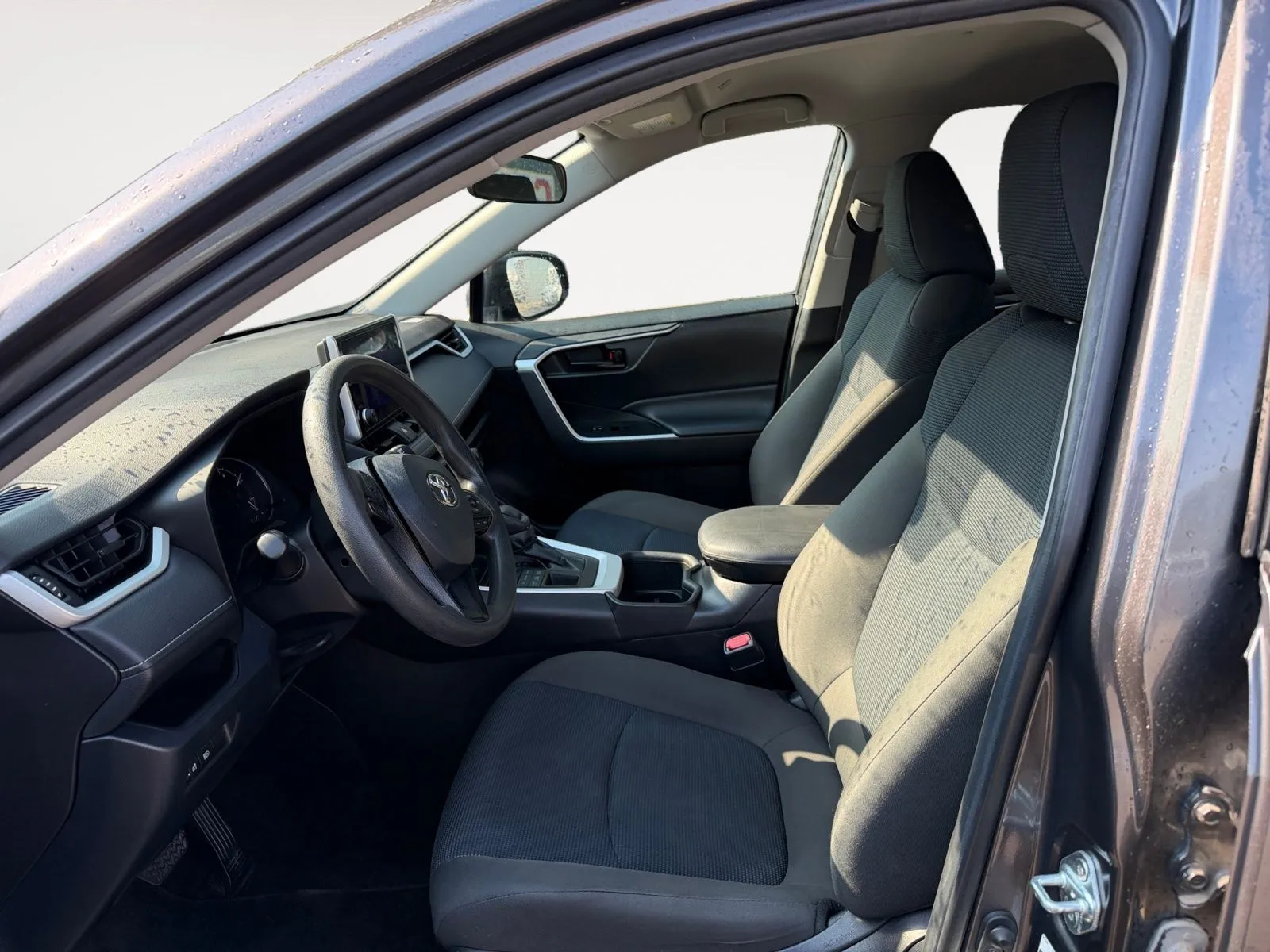 Toyota RAV4 photo 9