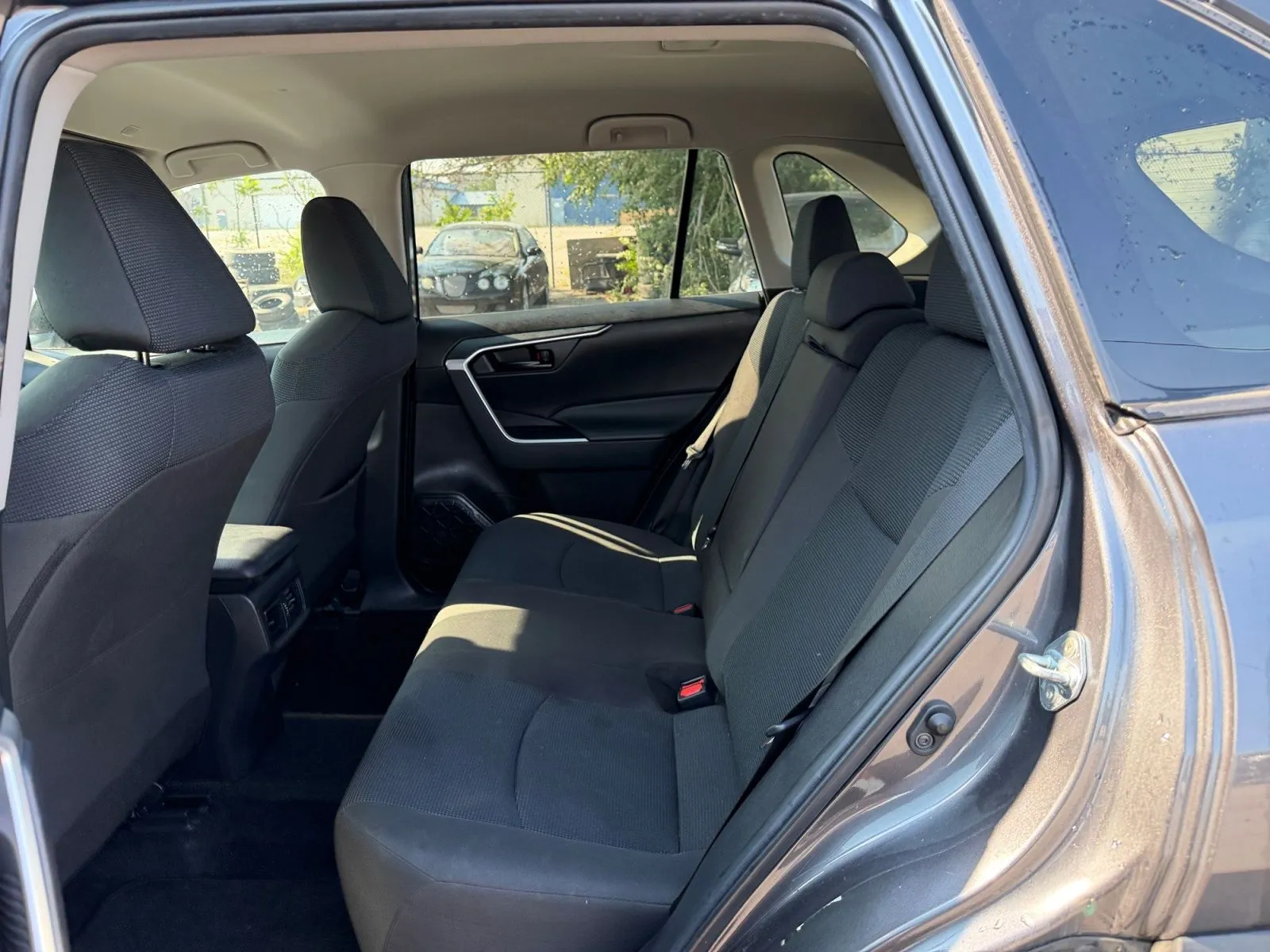 Toyota RAV4 photo 24