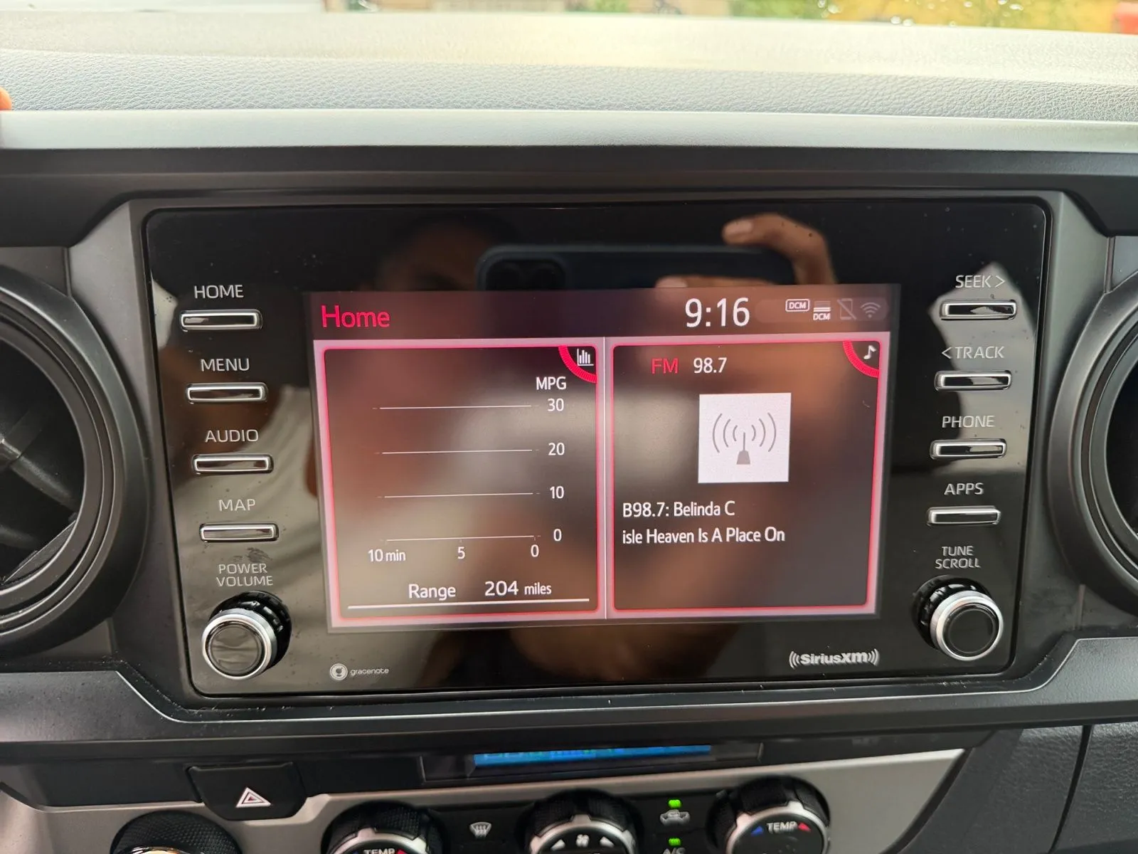 Toyota Tacoma photo 21
