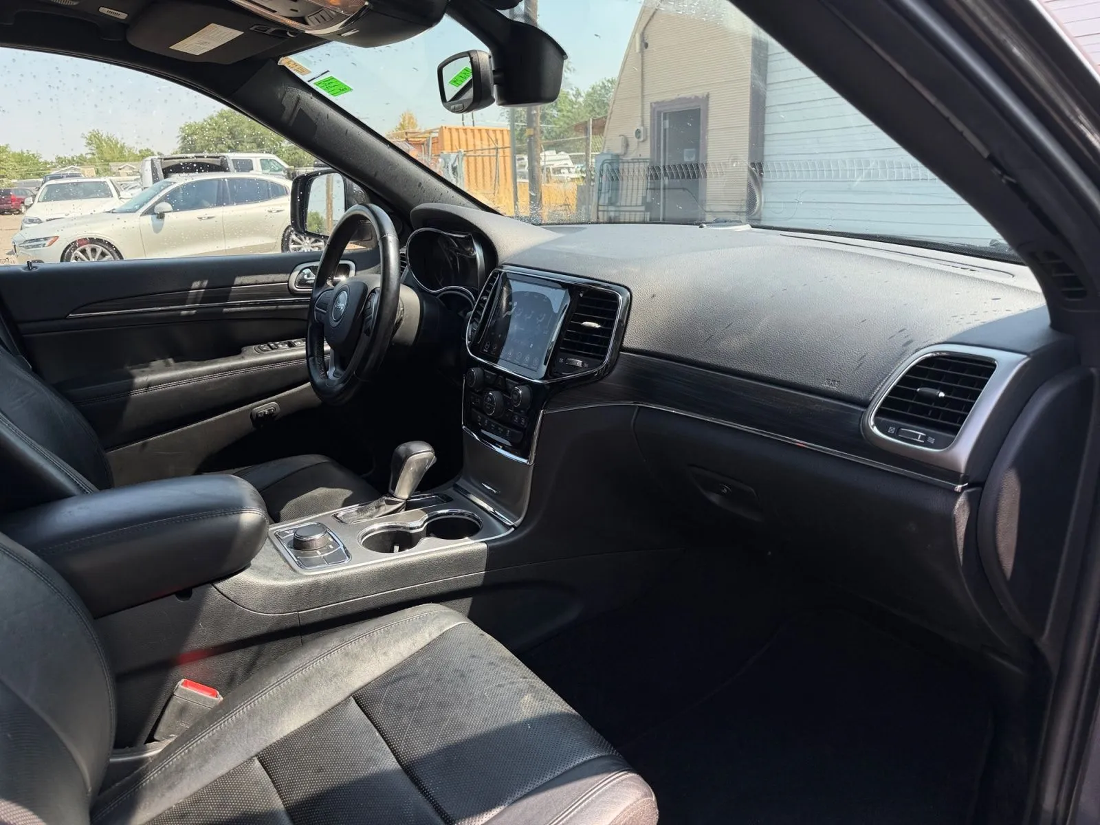 Jeep Grand Cherokee photo 16