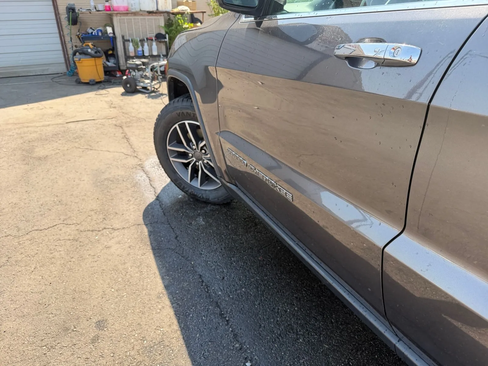 Jeep Grand Cherokee photo 34