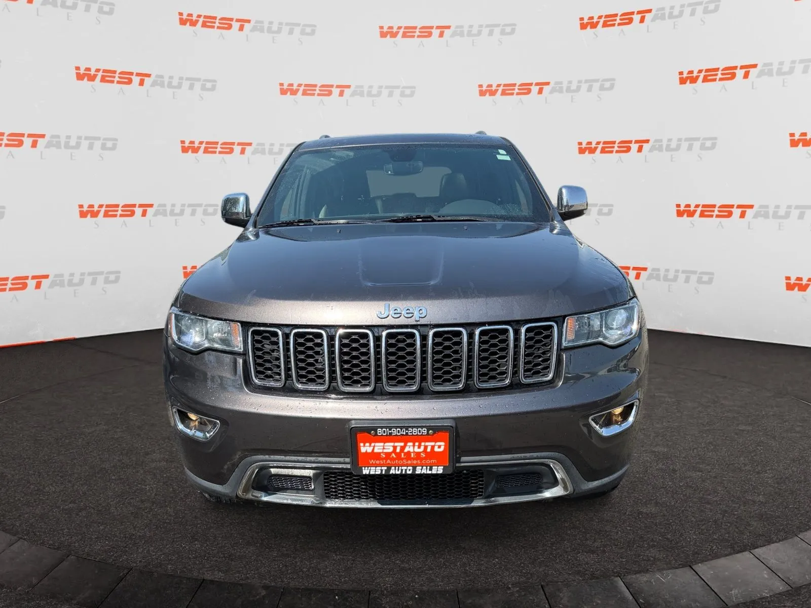 Jeep Grand Cherokee photo 8