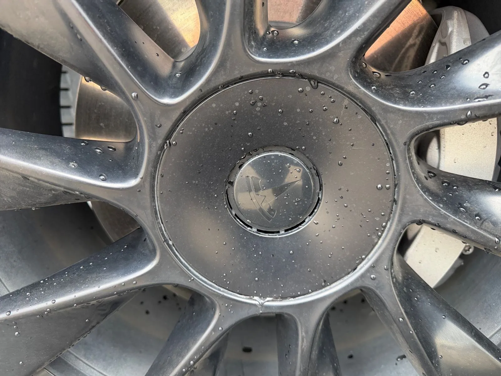 Tesla Model Y photo 33