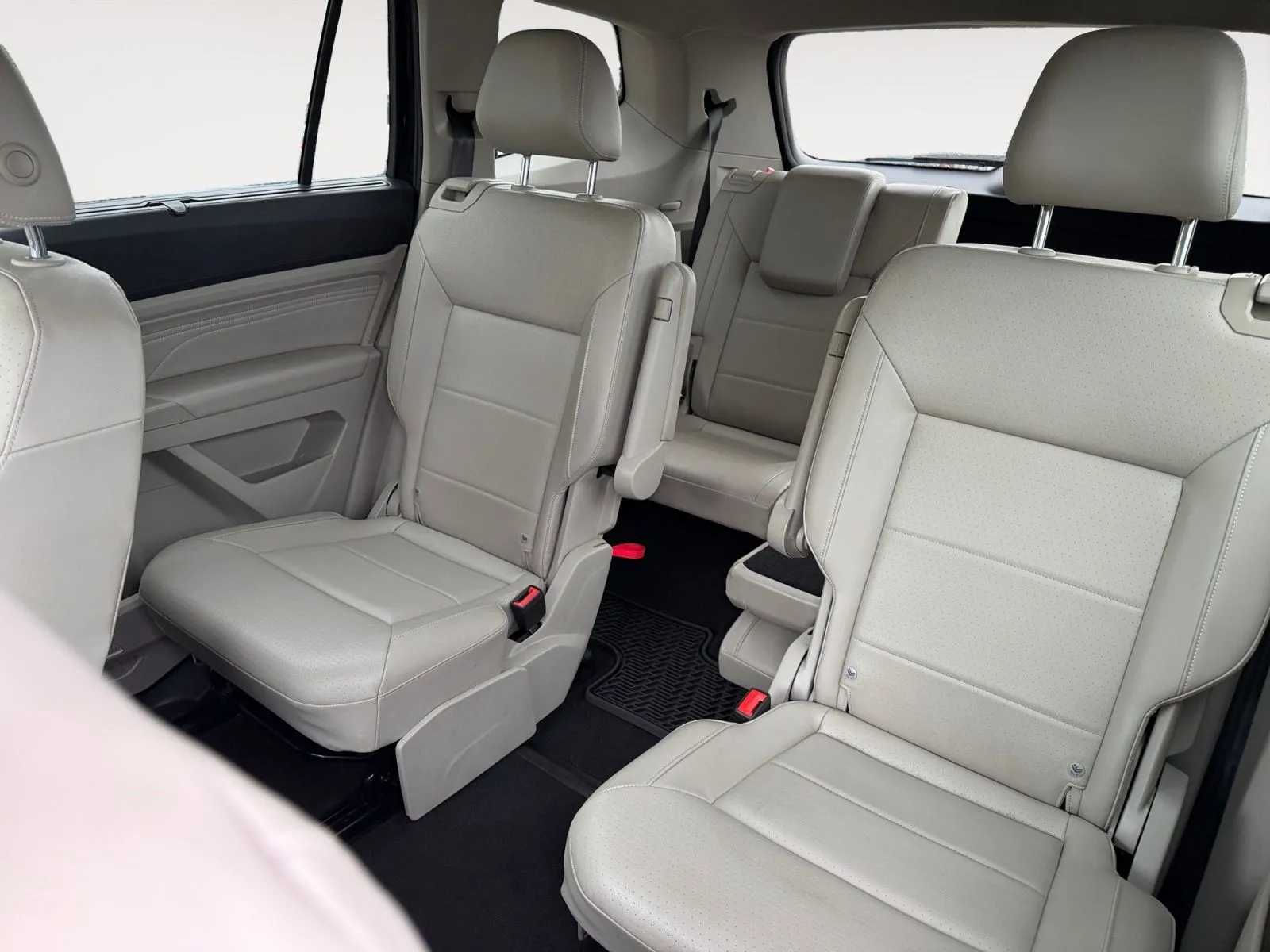 Volkswagen Atlas photo 13