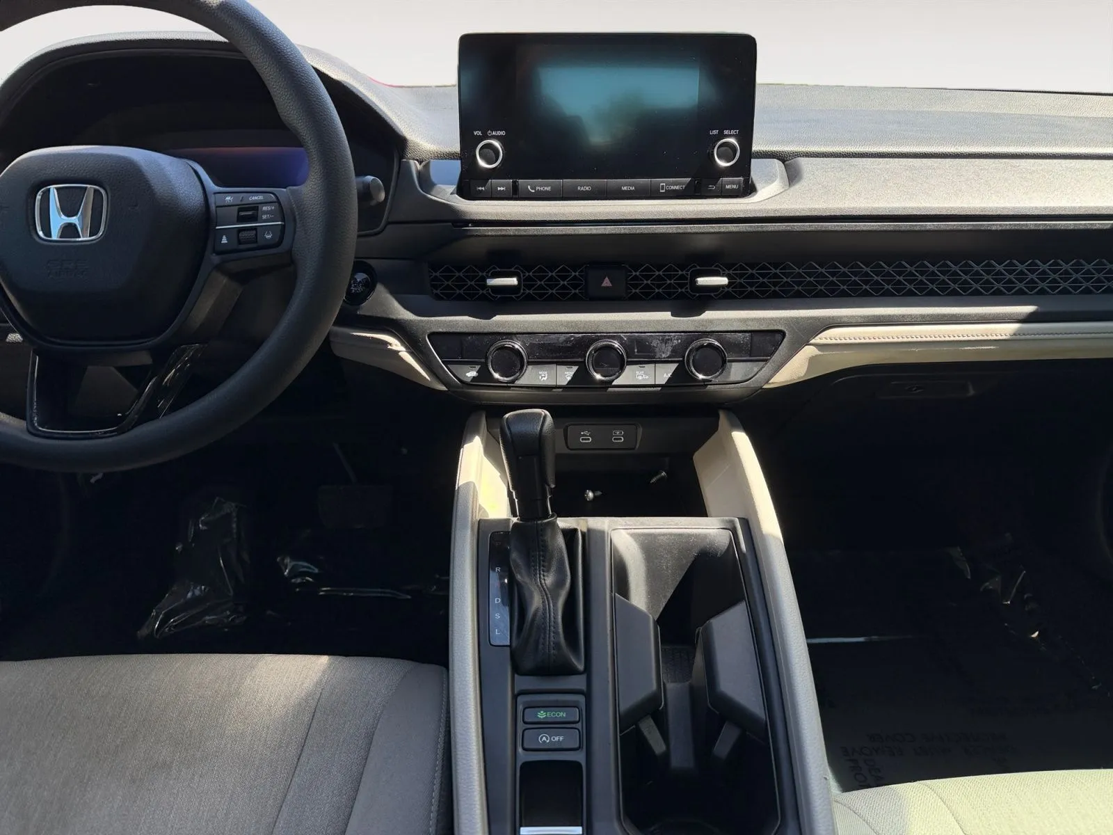 Honda Accord photo 11