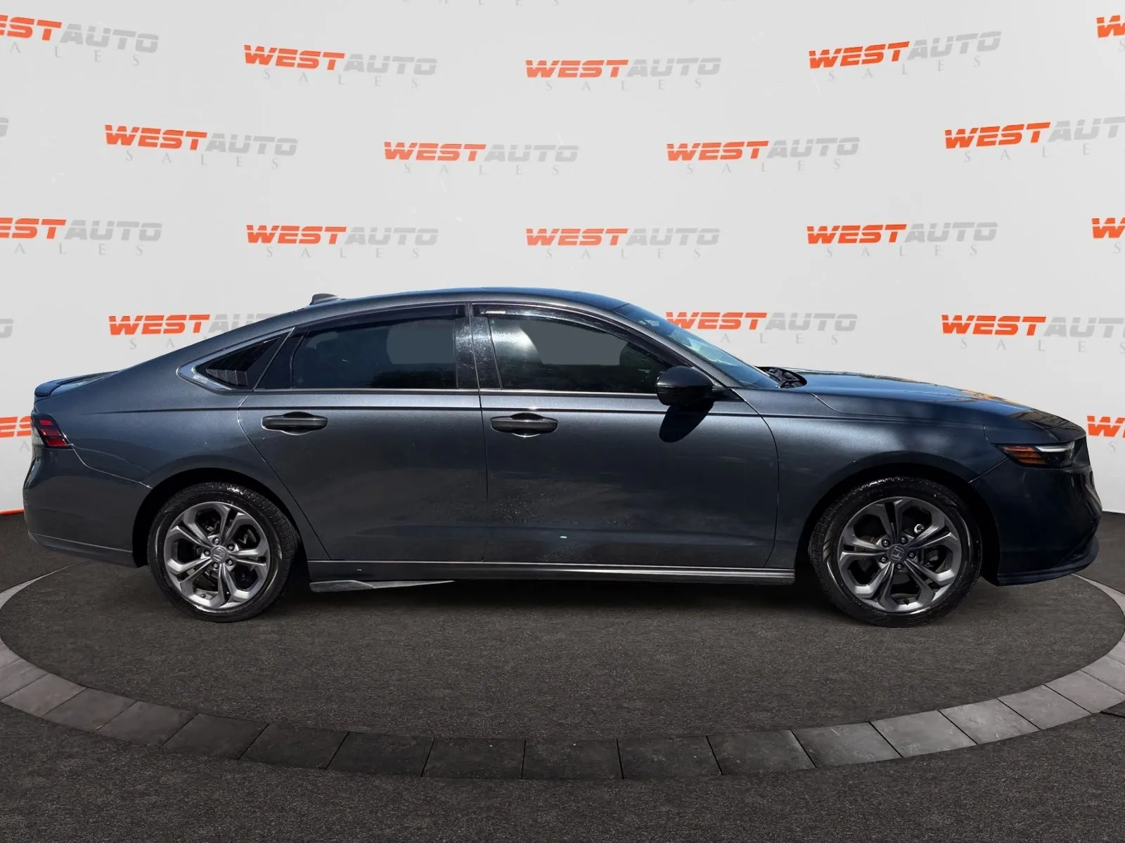 Honda Accord photo 6