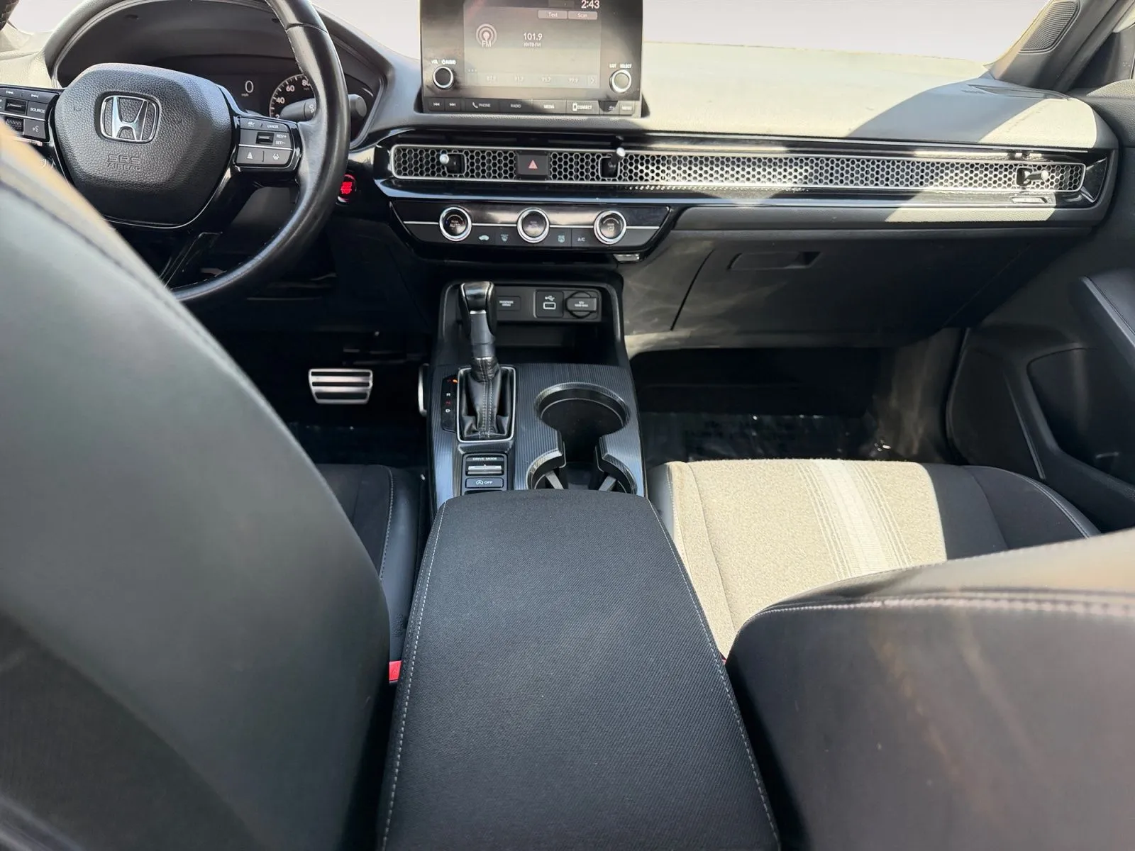 Honda Civic photo 11