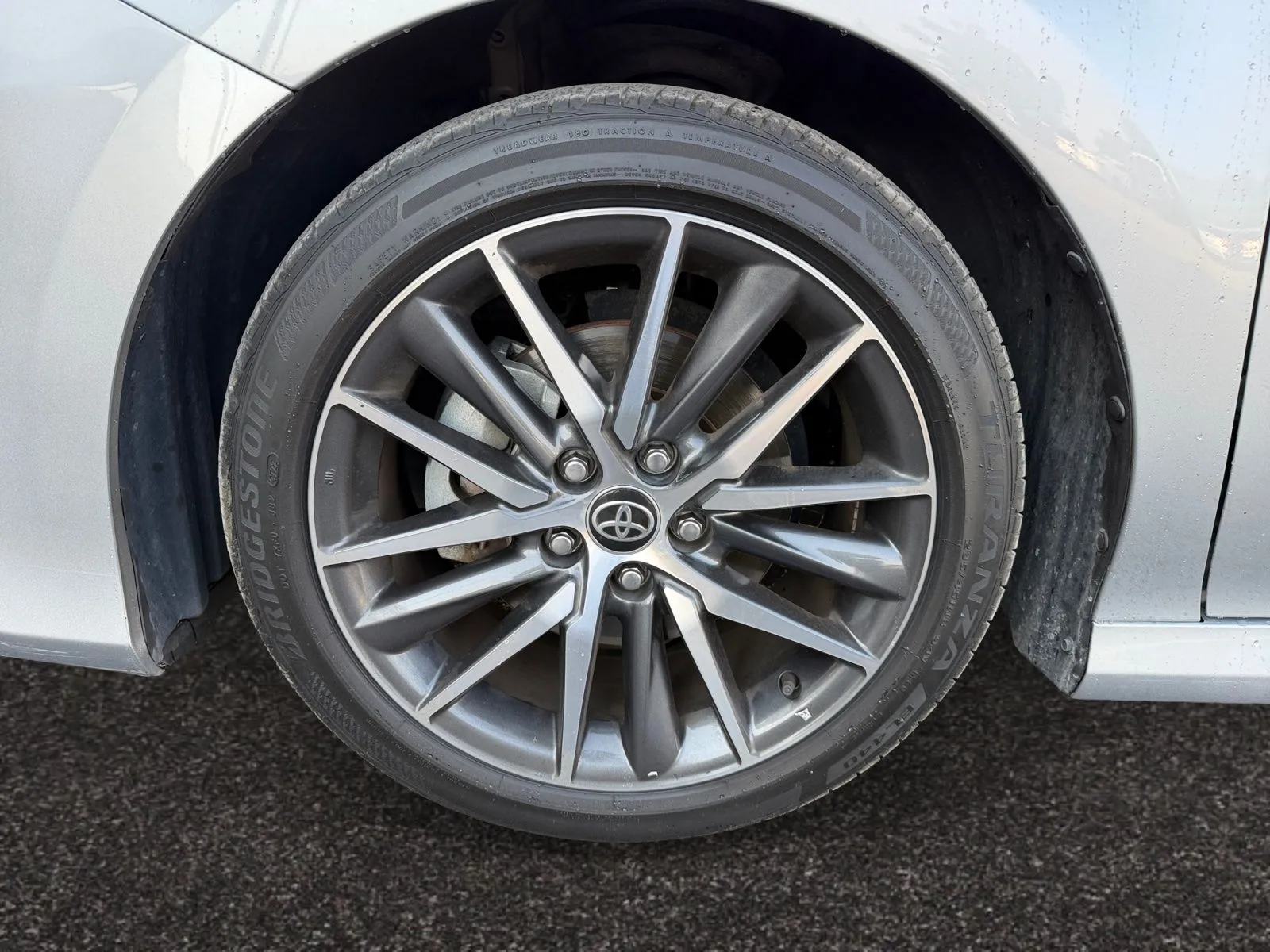 Toyota Camry photo 14