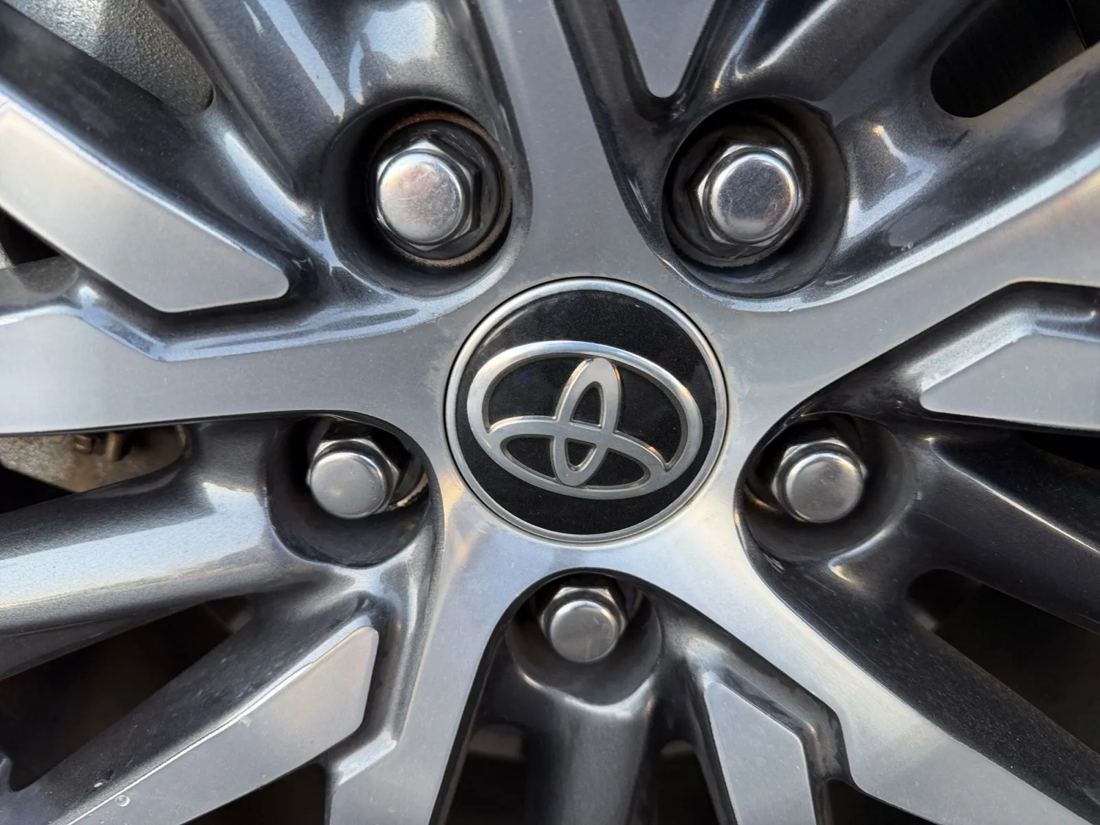 Toyota Camry photo 30