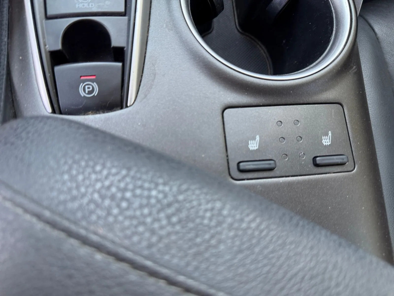 Toyota Camry photo 24