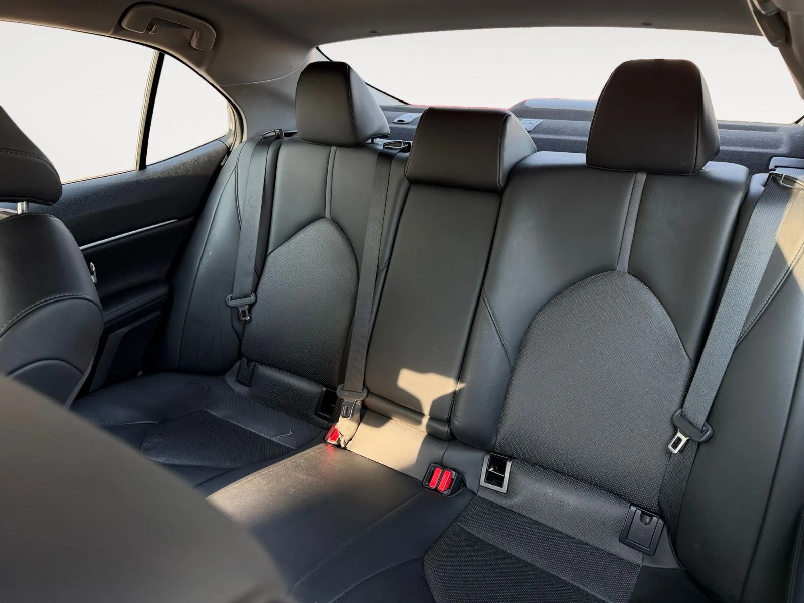 Toyota Camry photo 13