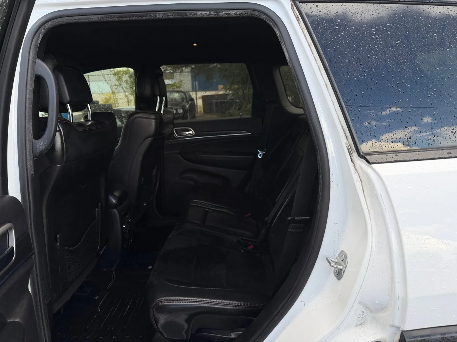 Jeep Grand Cherokee photo 26