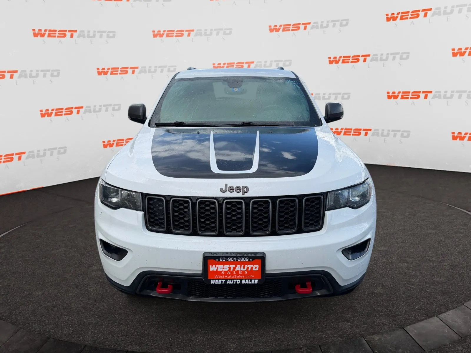 Jeep Grand Cherokee photo 8