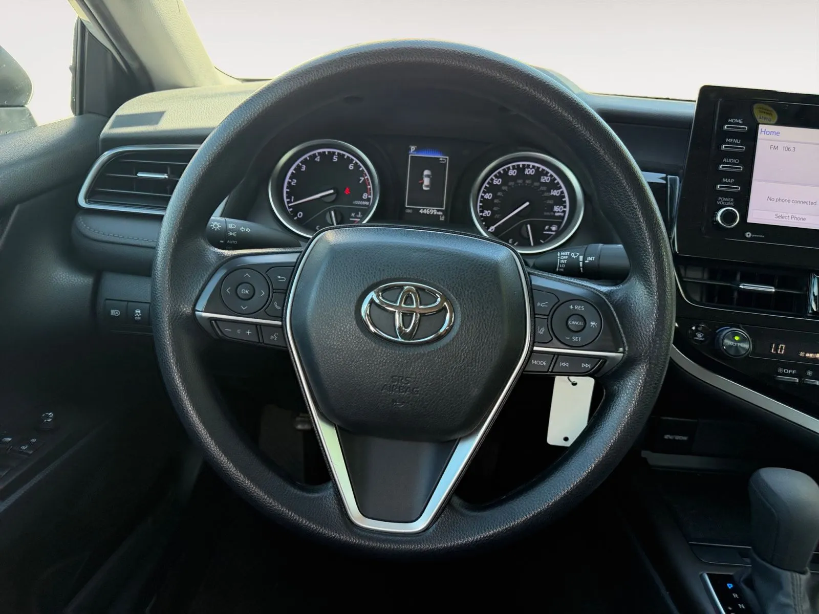 Toyota Camry photo 12