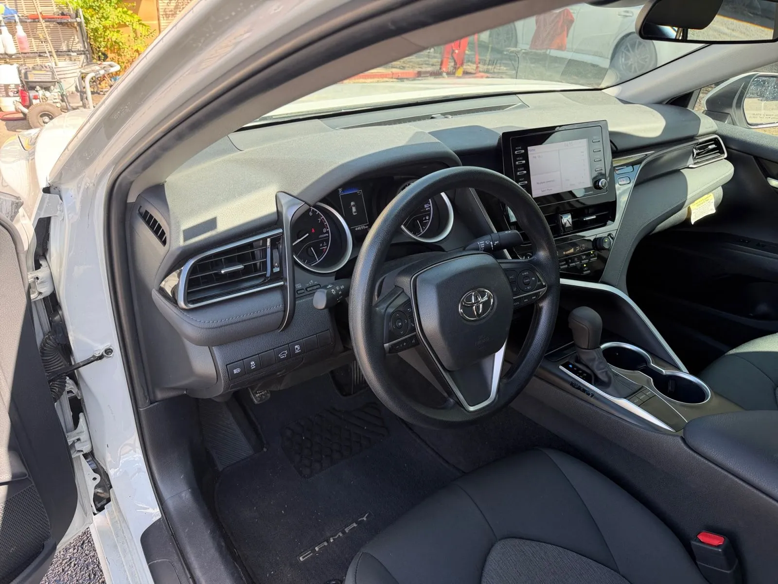 Toyota Camry photo 18