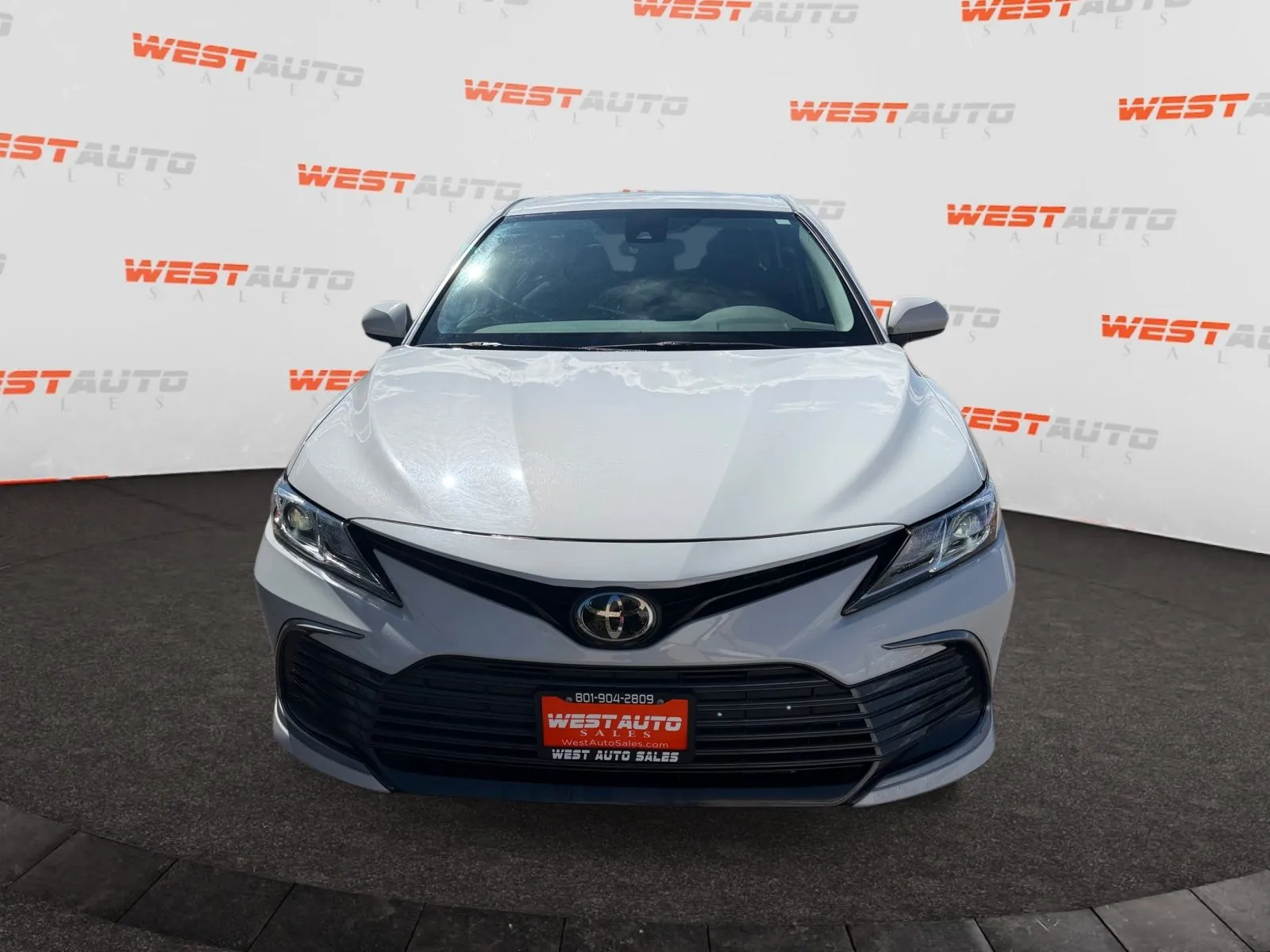 Toyota Camry photo 8