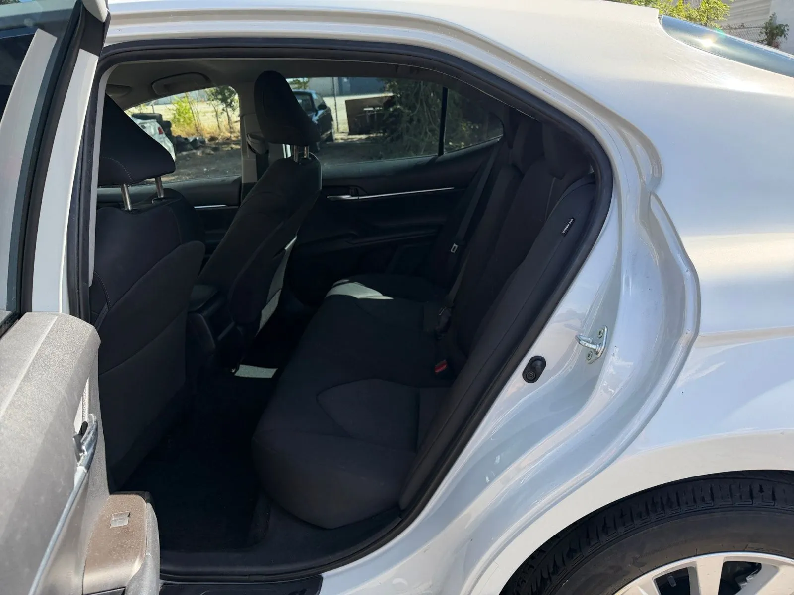 Toyota Camry photo 24