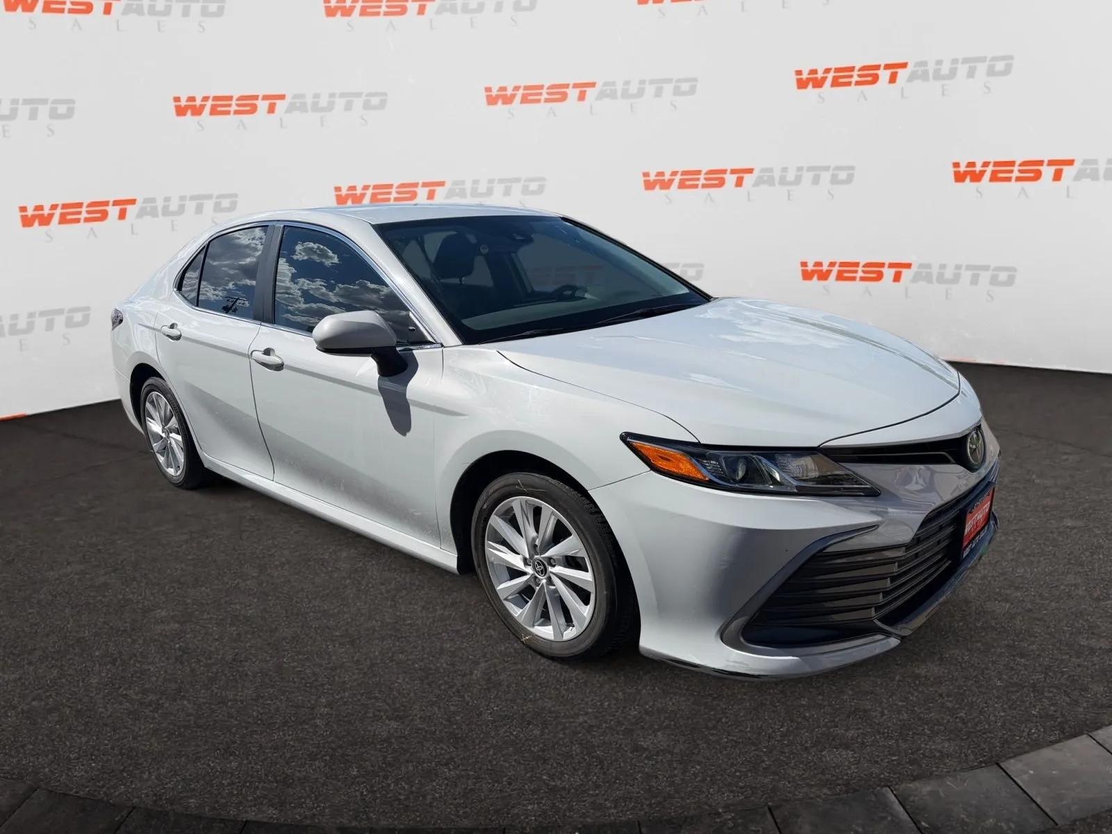 Toyota Camry photo 7