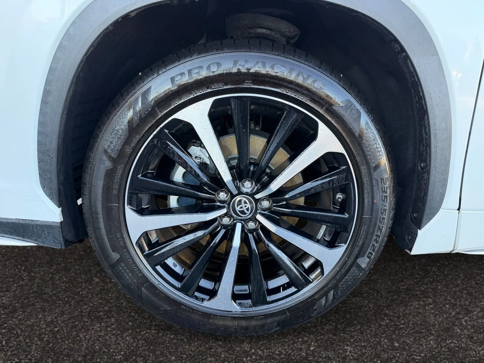 Toyota Highlander photo 14
