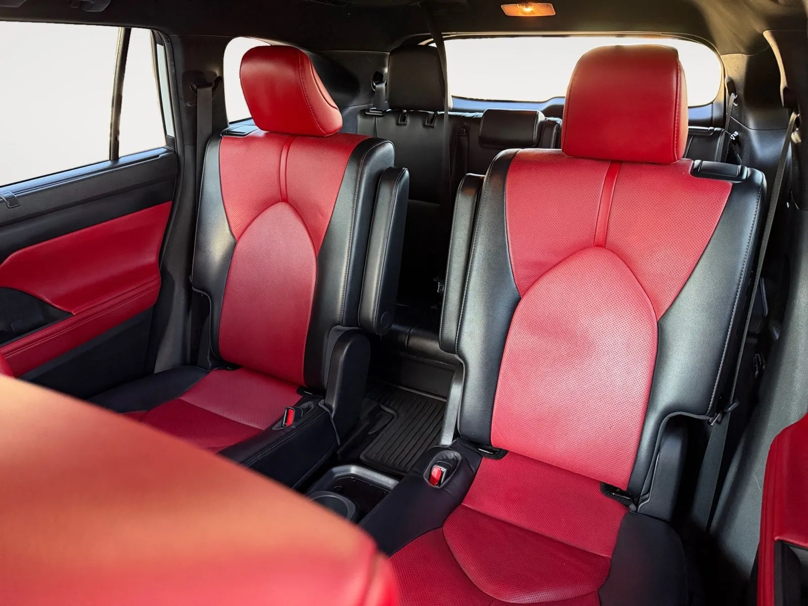 Toyota Highlander photo 13