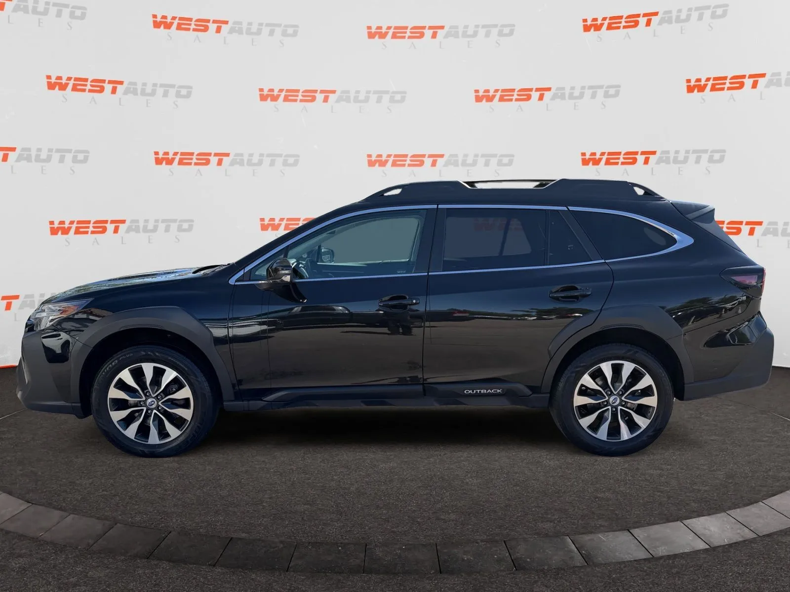 Subaru Outback photo 2