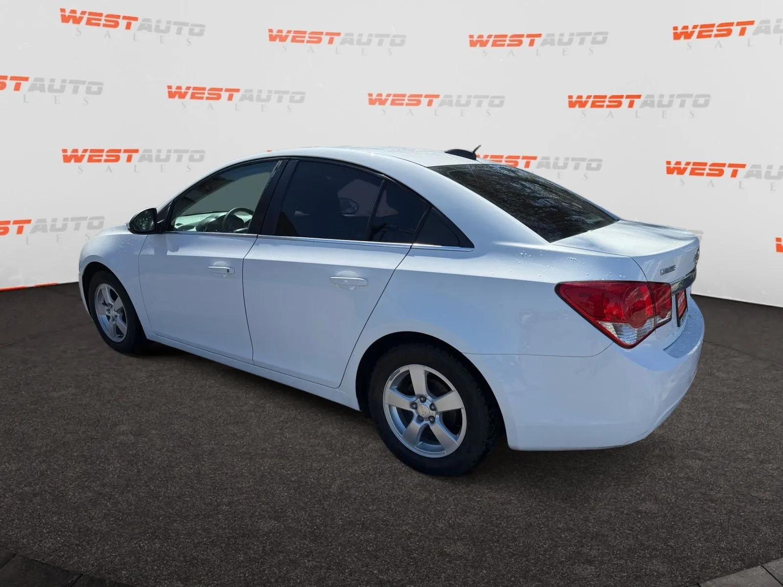 Chevrolet Cruze Limited photo 3