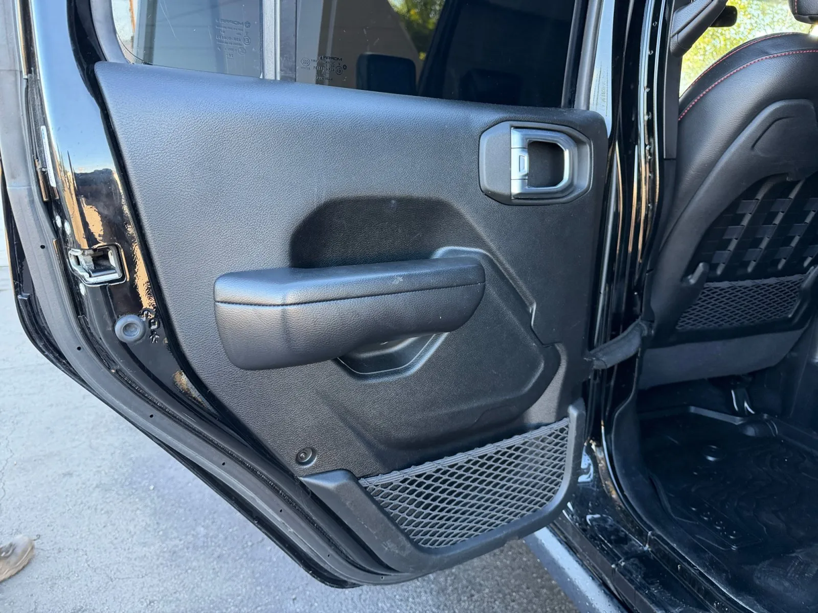 Jeep Wrangler photo 8