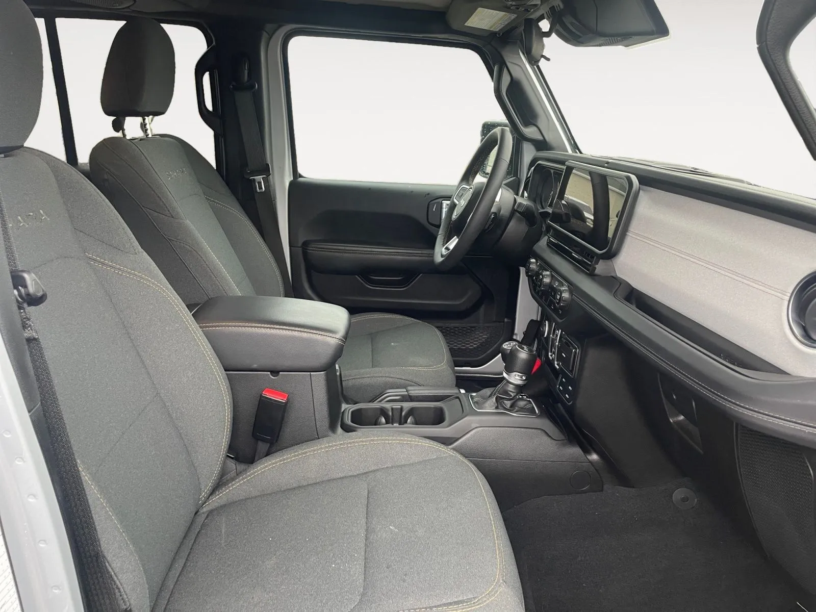 2024 Jeep Wrangler 4-Door Sahara - Photo 15