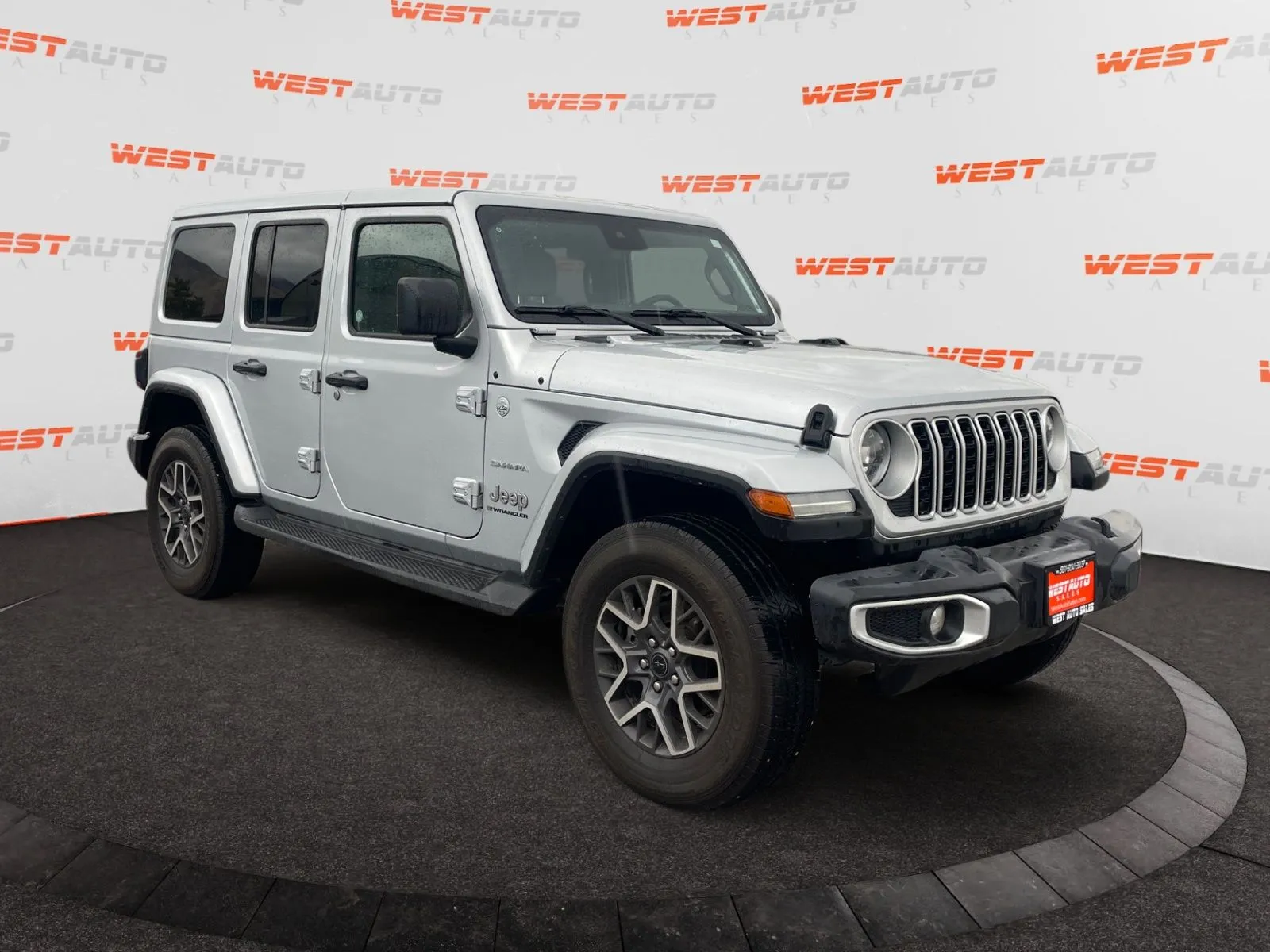 2024 Jeep Wrangler 4-Door Sahara - Photo 7