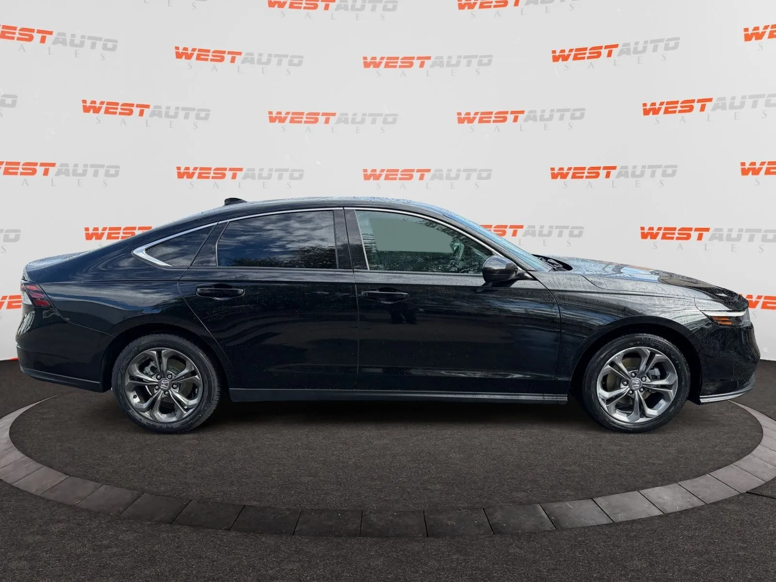 Honda Accord photo 6