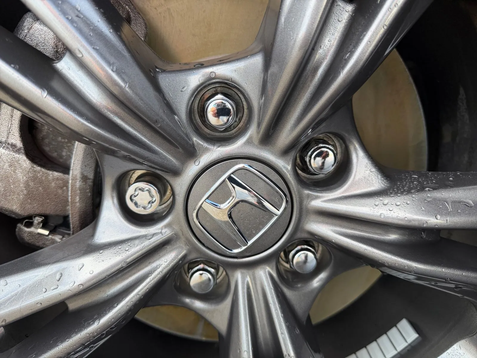 Honda Accord photo 30