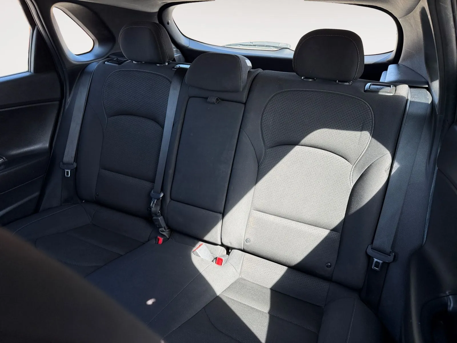 Hyundai Elantra GT photo 13