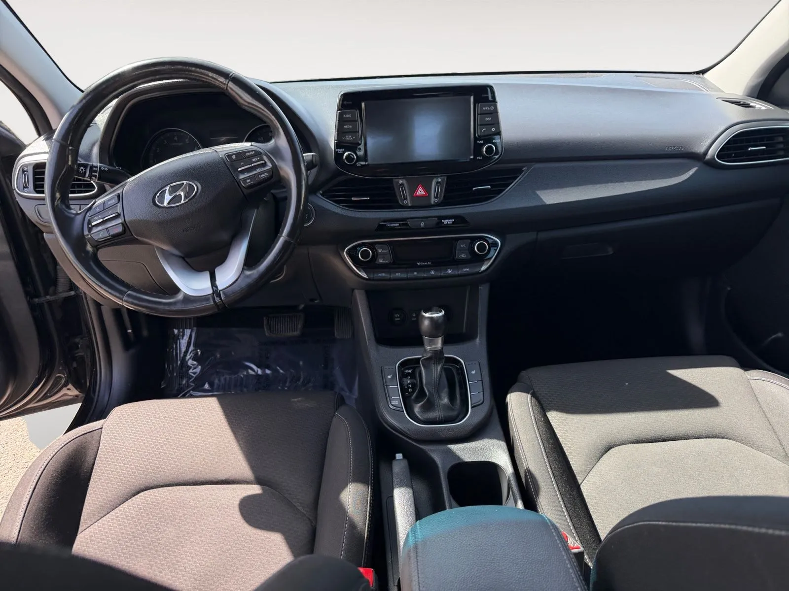 Hyundai Elantra GT photo 10