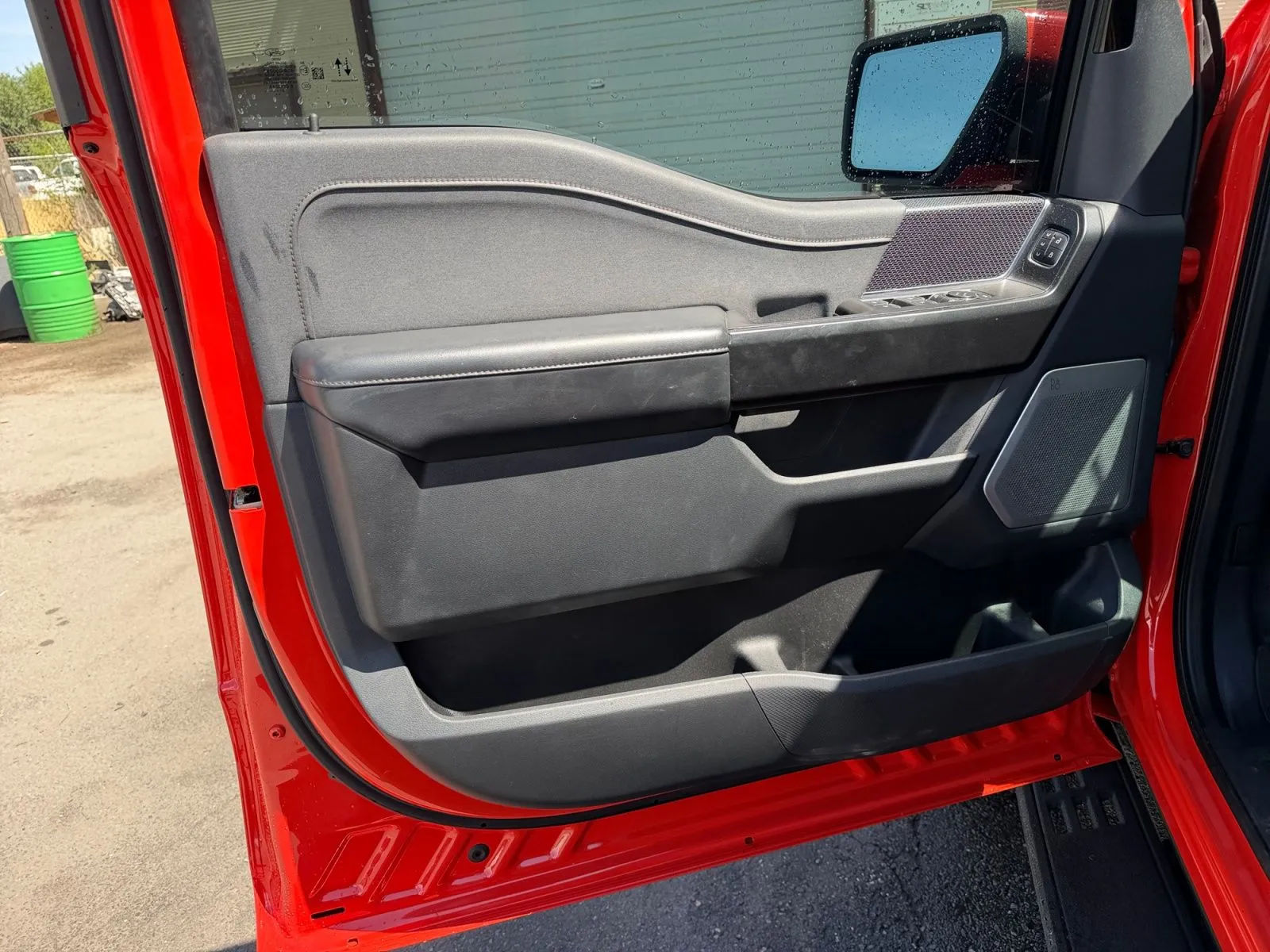 Ford F-150 photo 19
