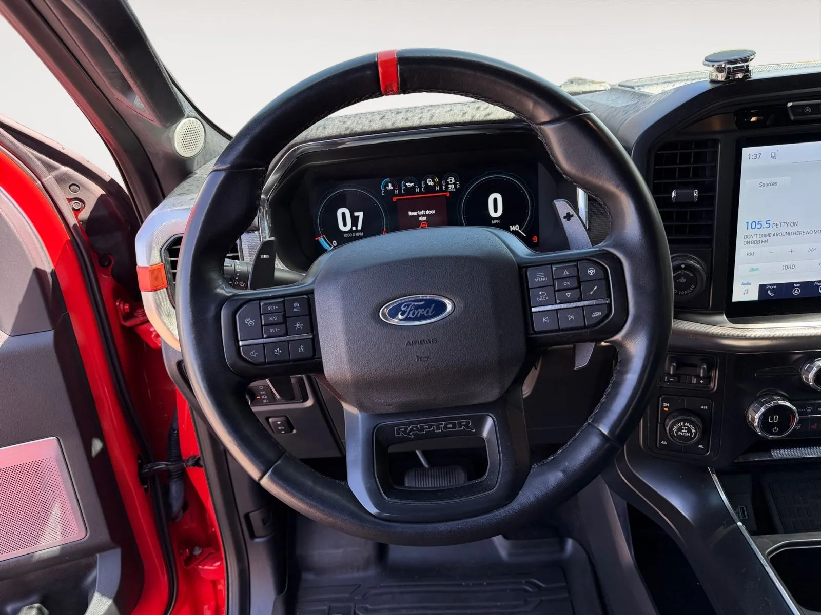 Ford F-150 photo 12