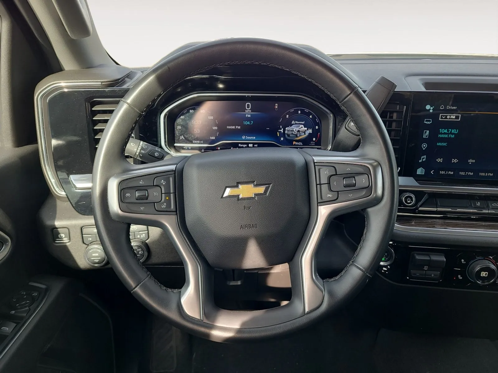 Chevrolet Silverado photo 12