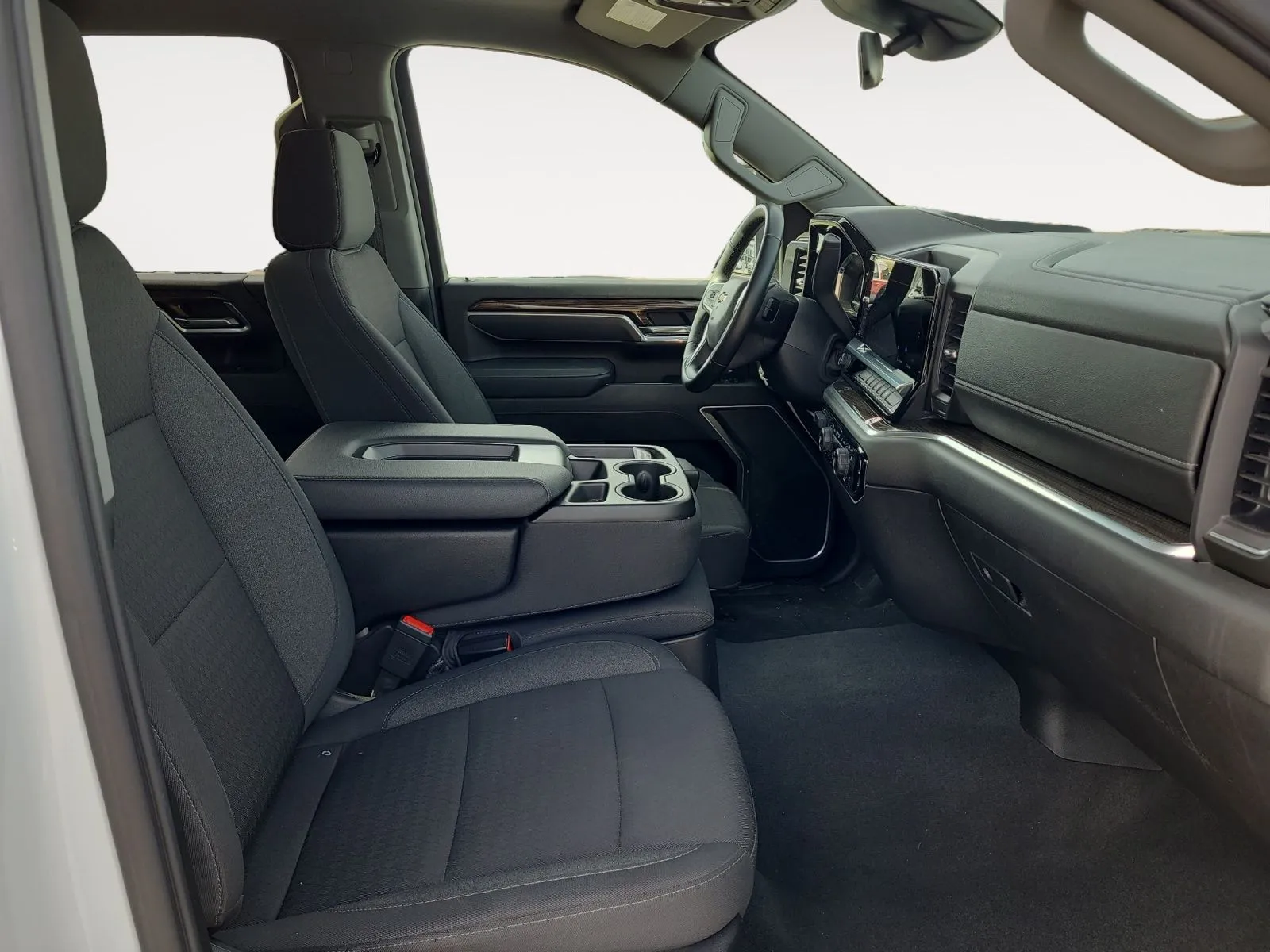 Chevrolet Silverado photo 15