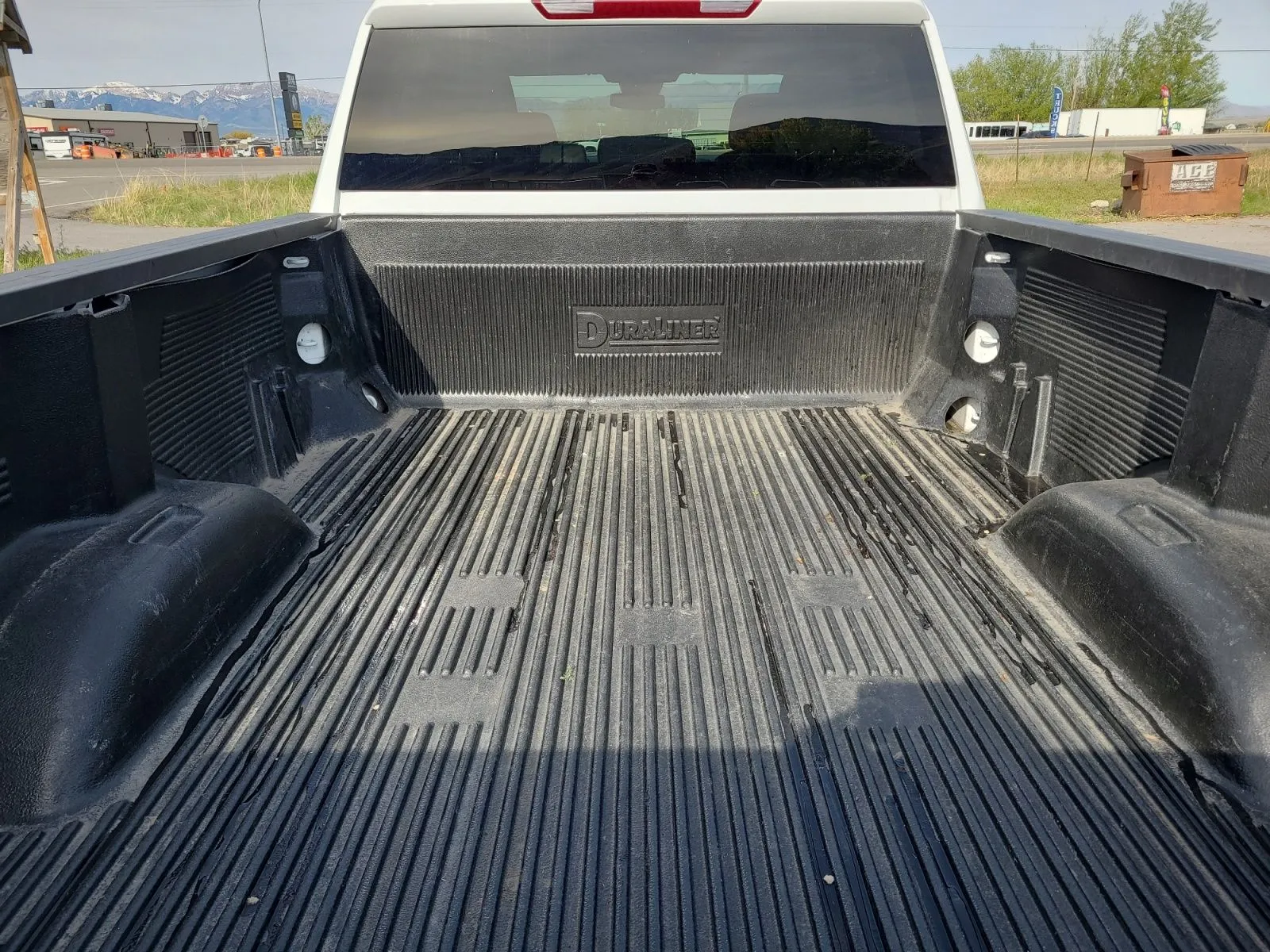 Chevrolet Silverado photo 34