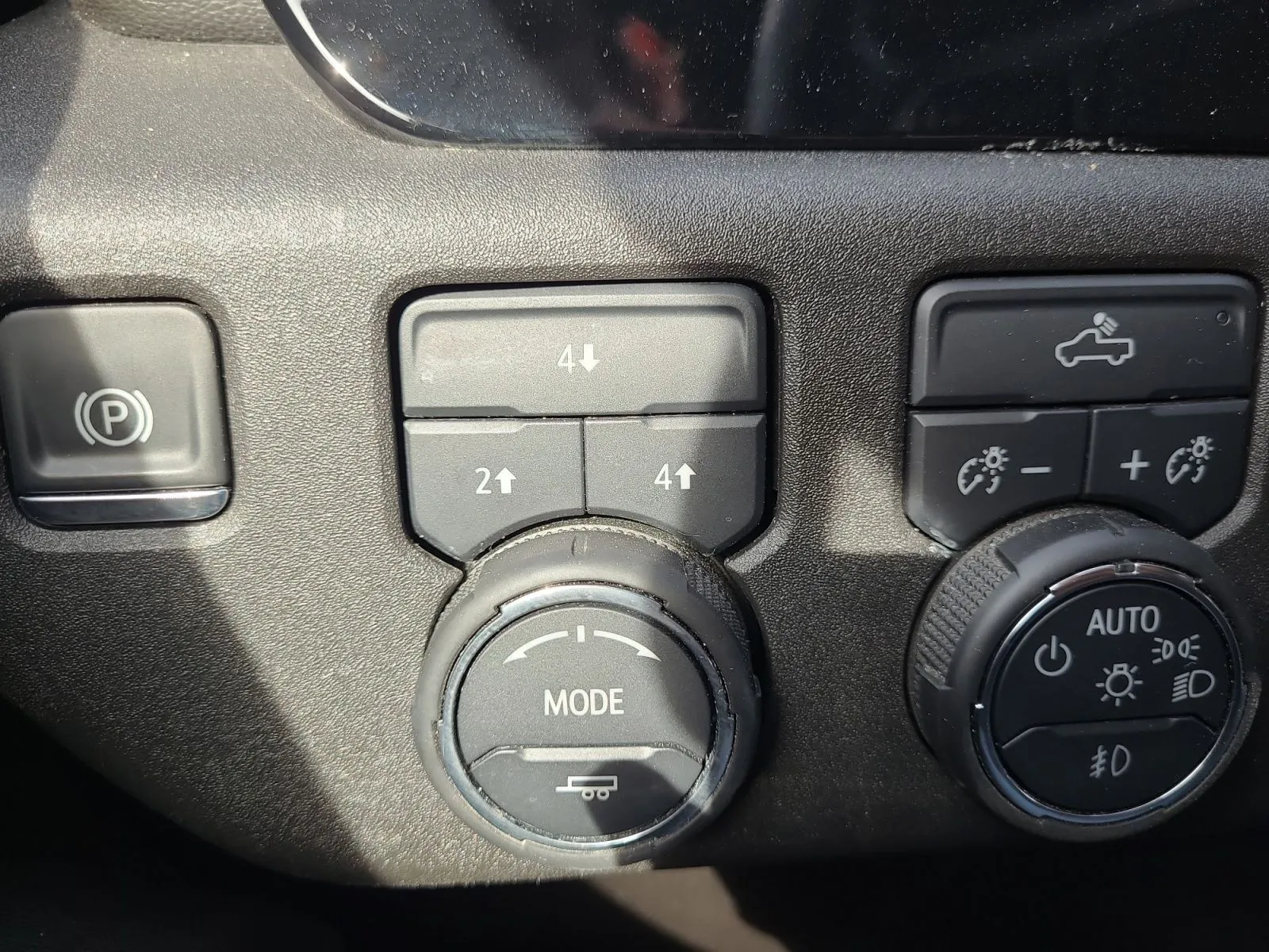 Chevrolet Silverado photo 30
