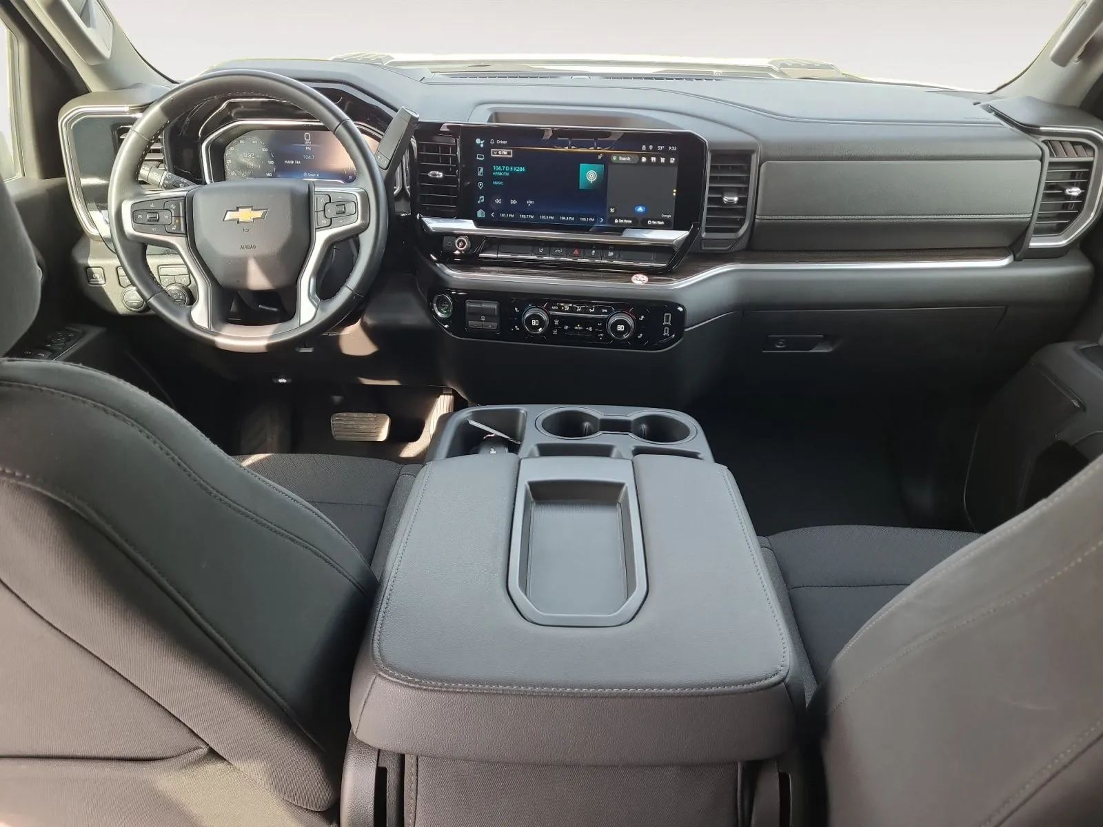 Chevrolet Silverado photo 10