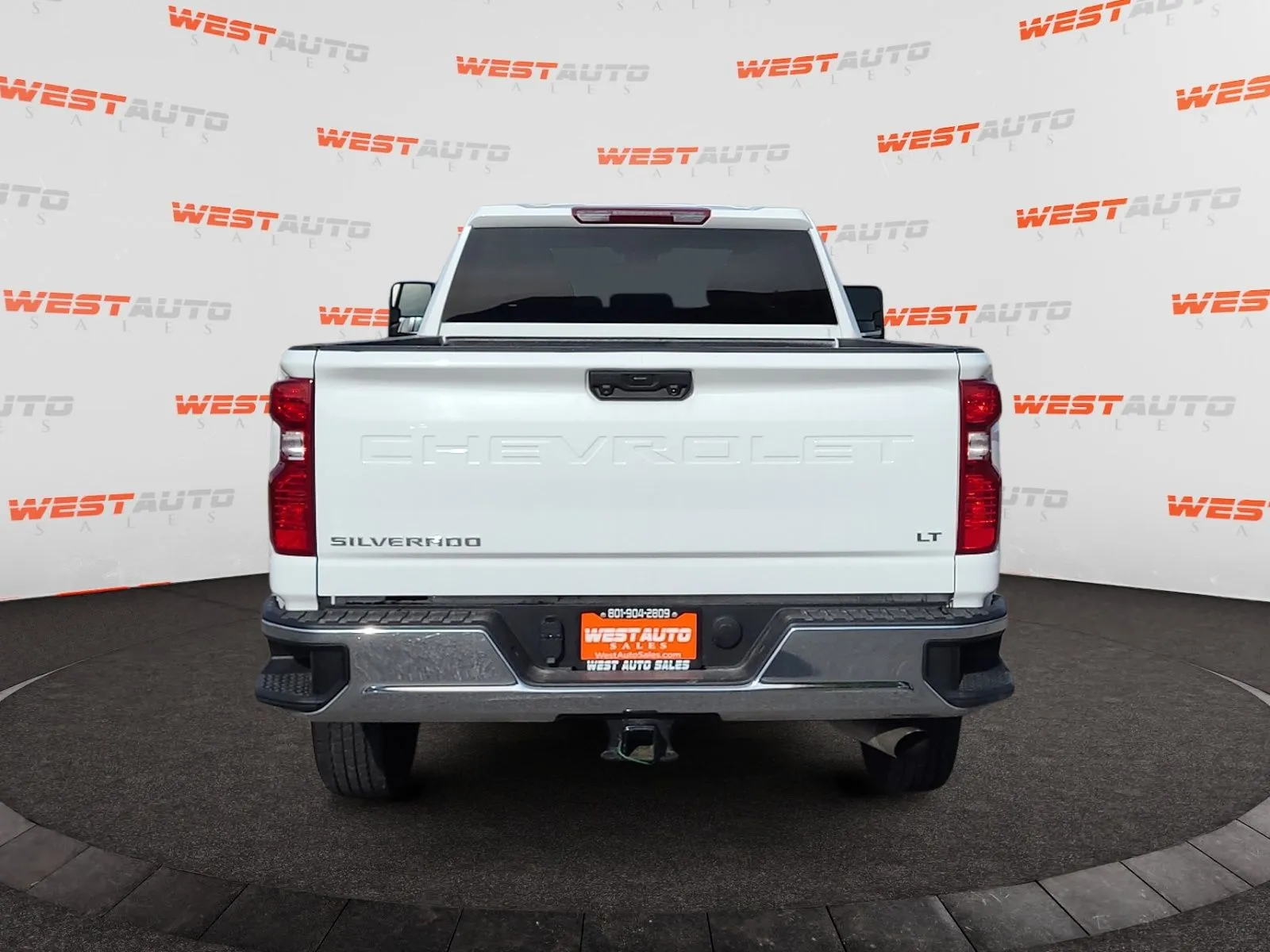 Chevrolet Silverado photo 4
