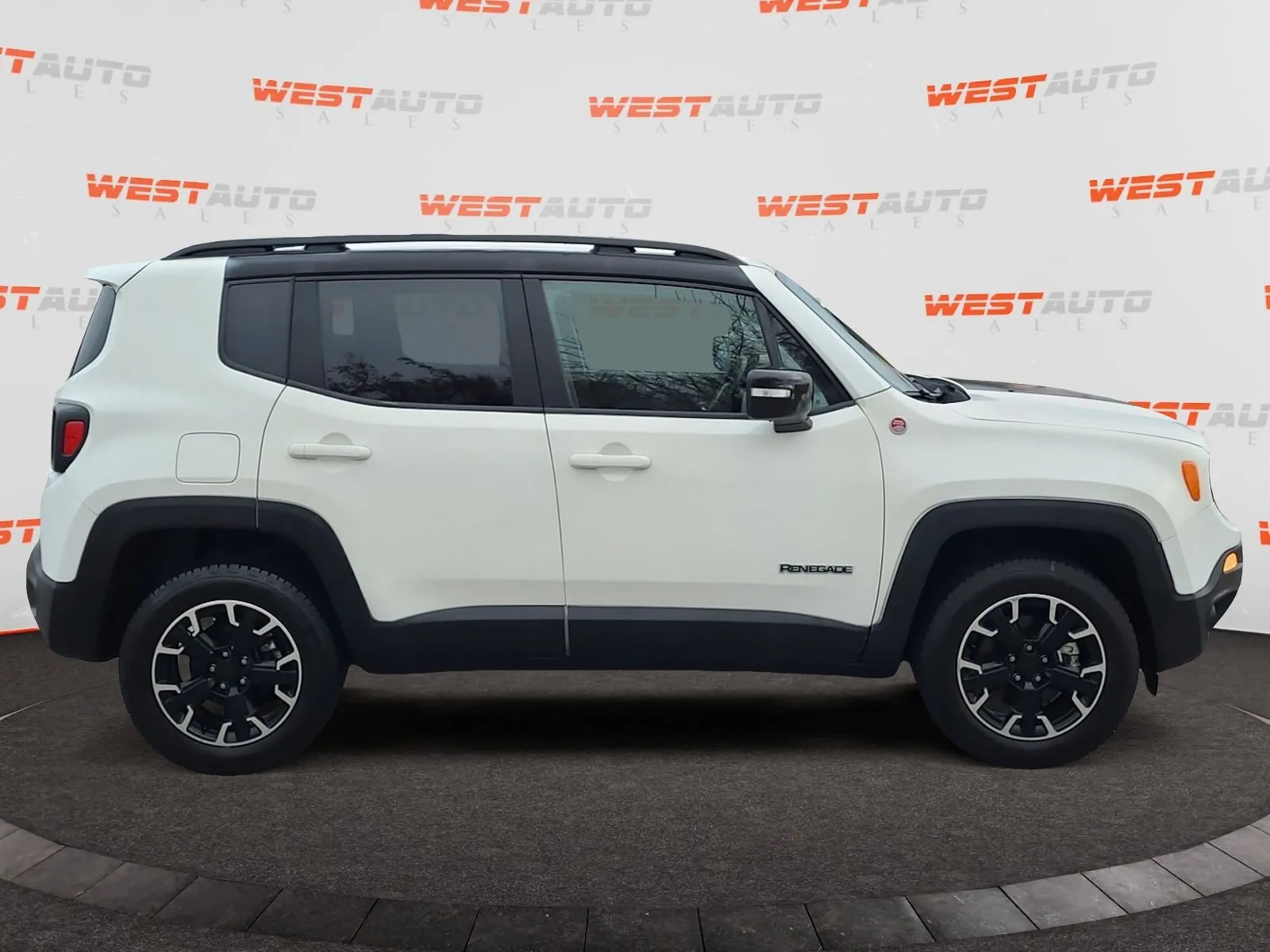 Jeep Renegade photo 6