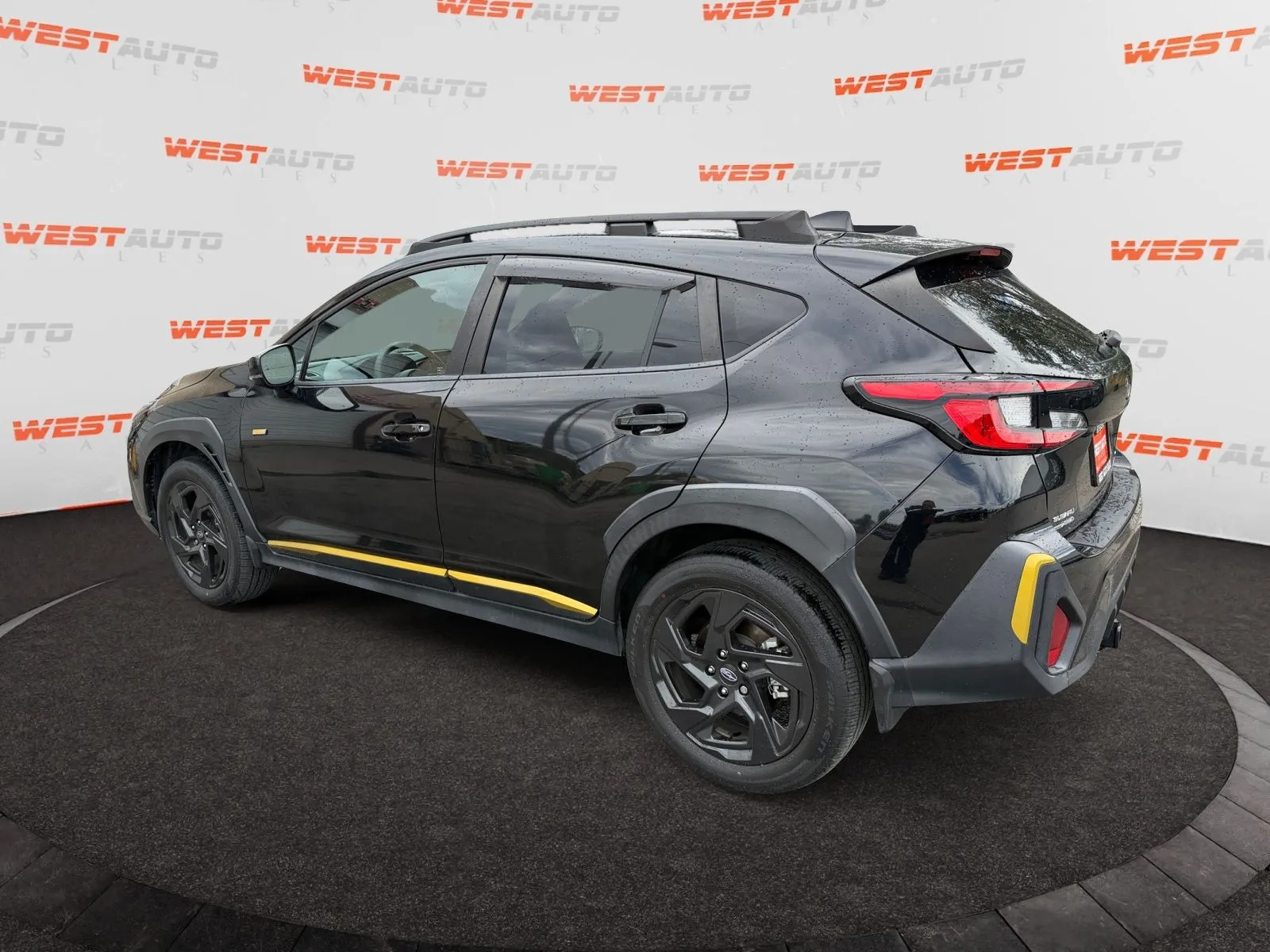 Subaru Crosstrek photo 3