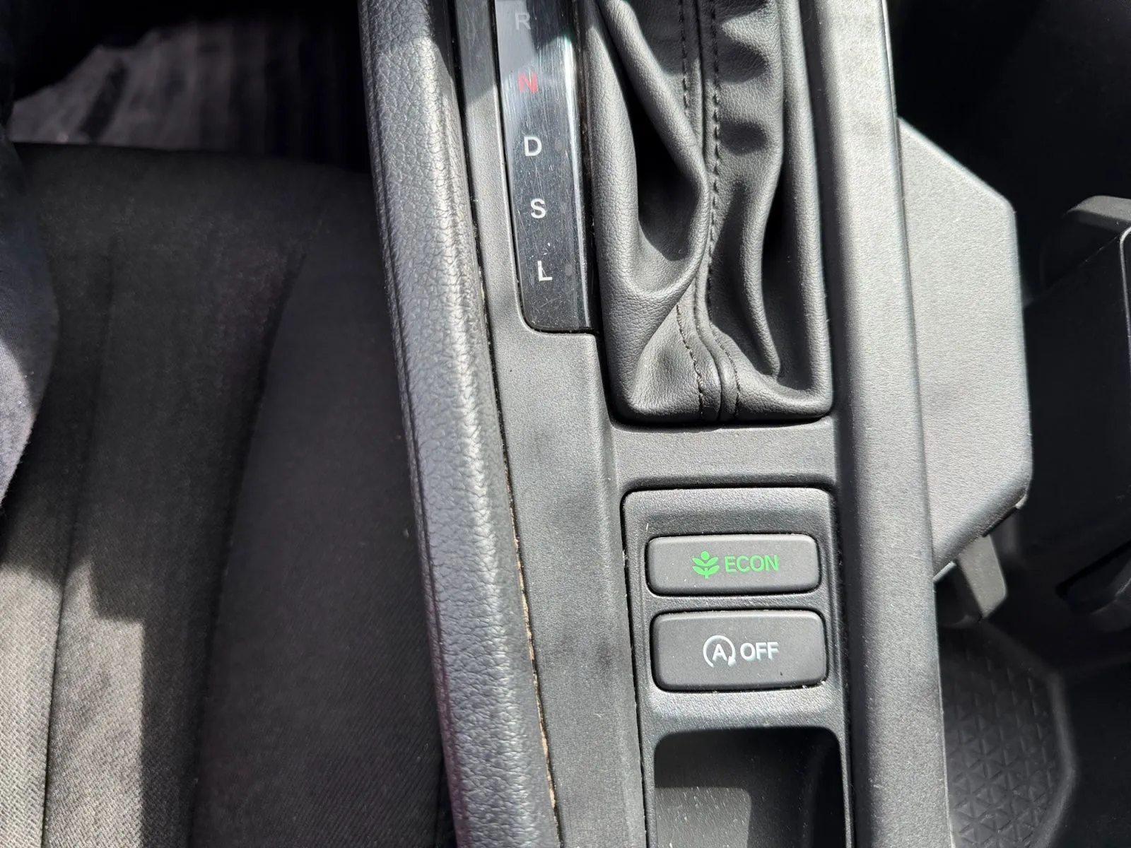 Honda Accord photo 23