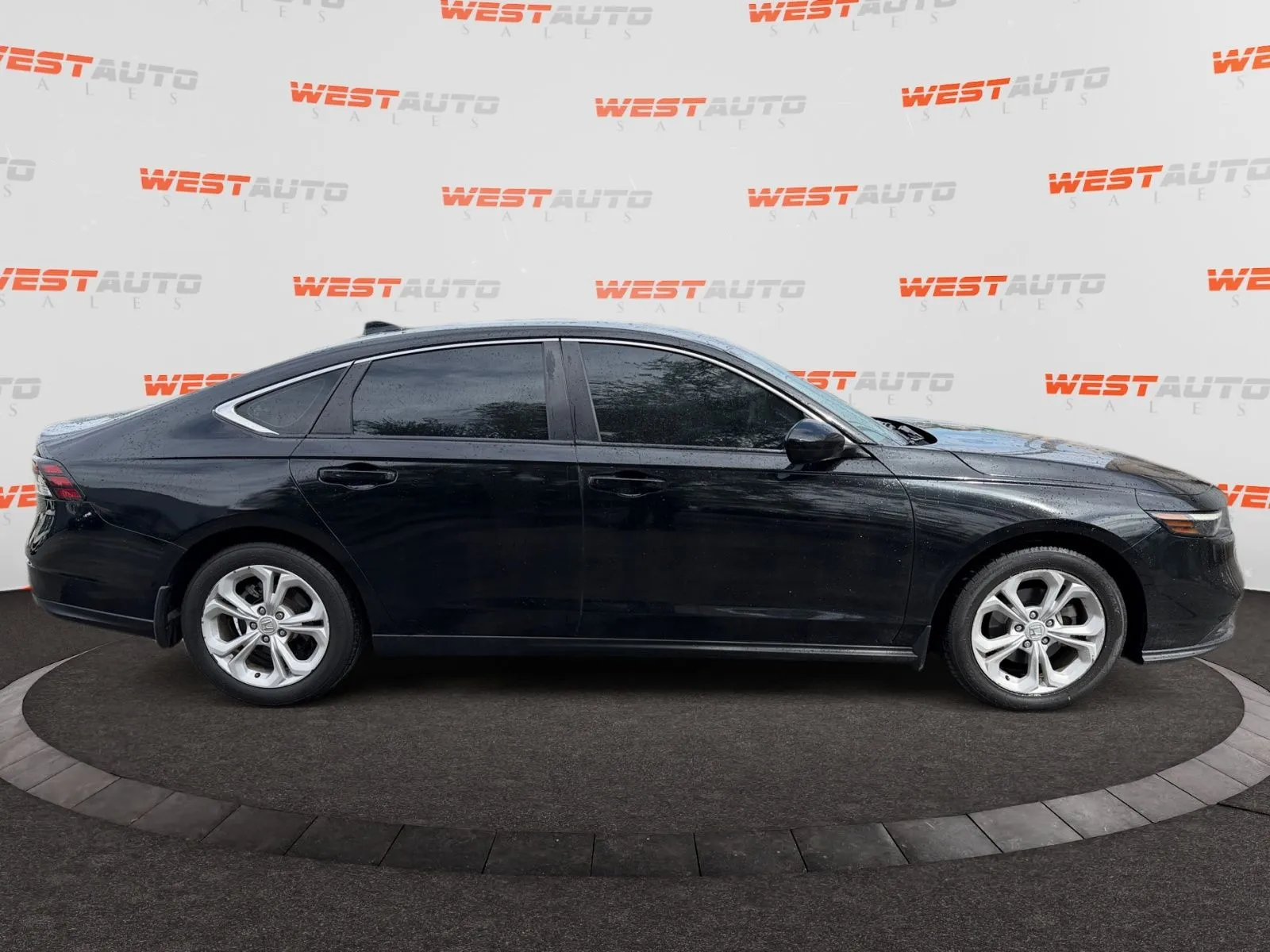 Honda Accord photo 6