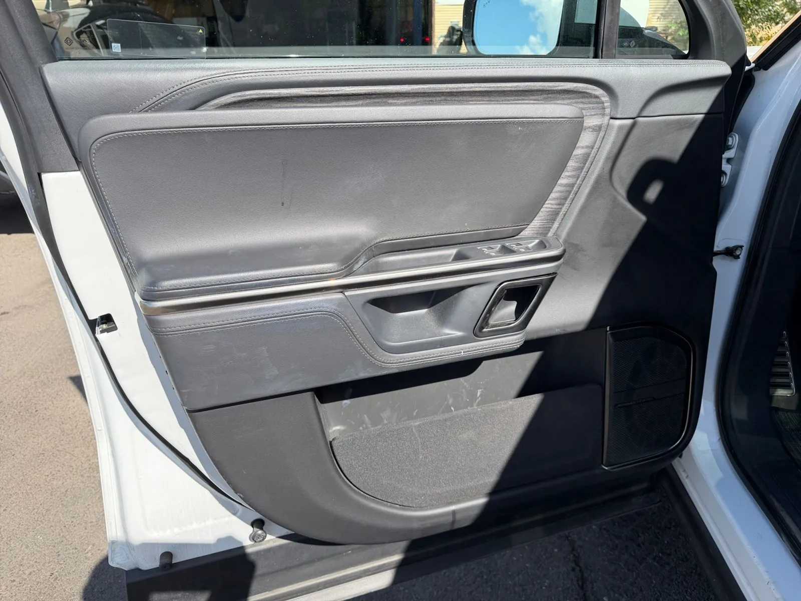 Rivian R1T photo 19
