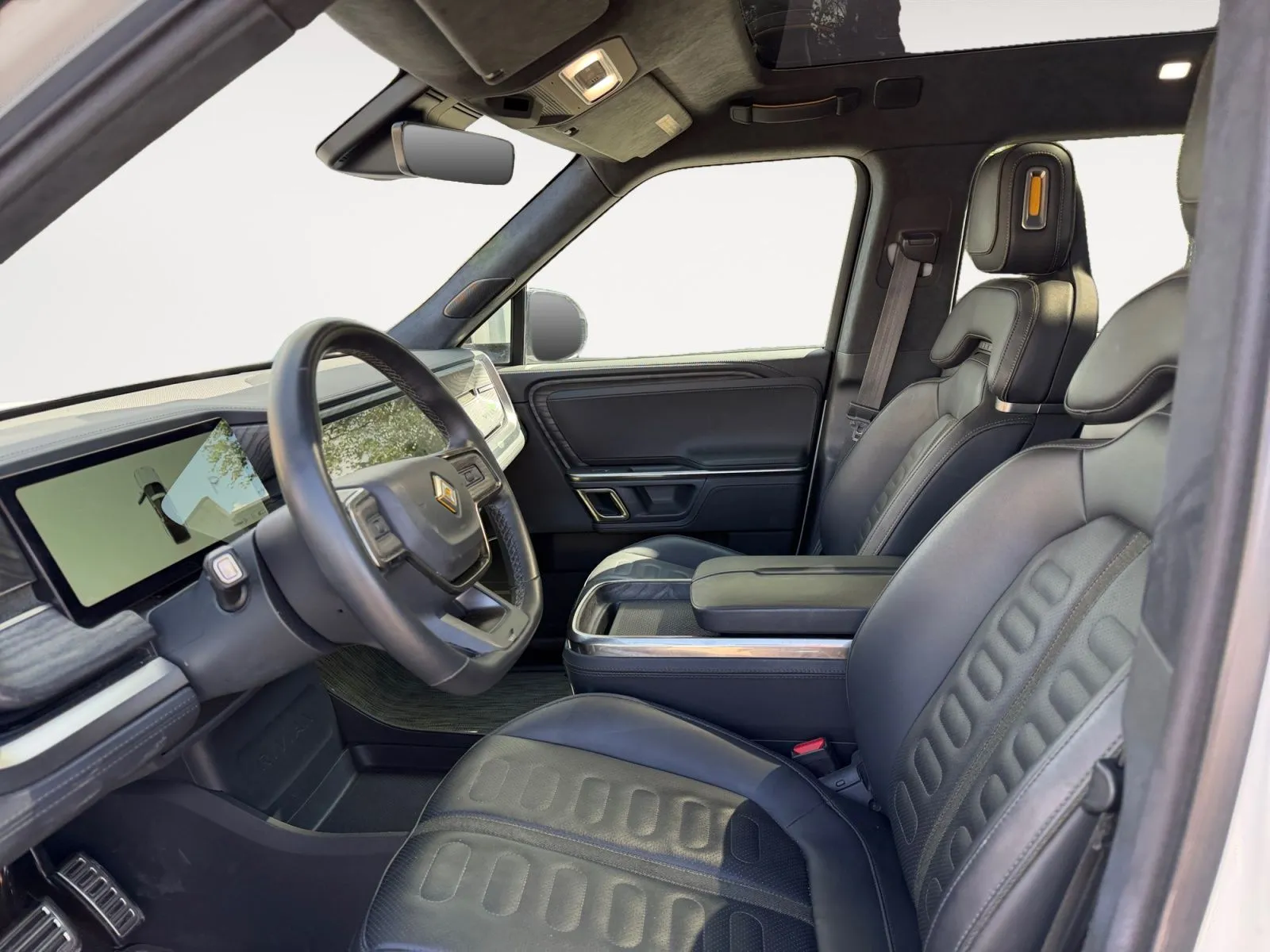 Rivian R1T photo 9