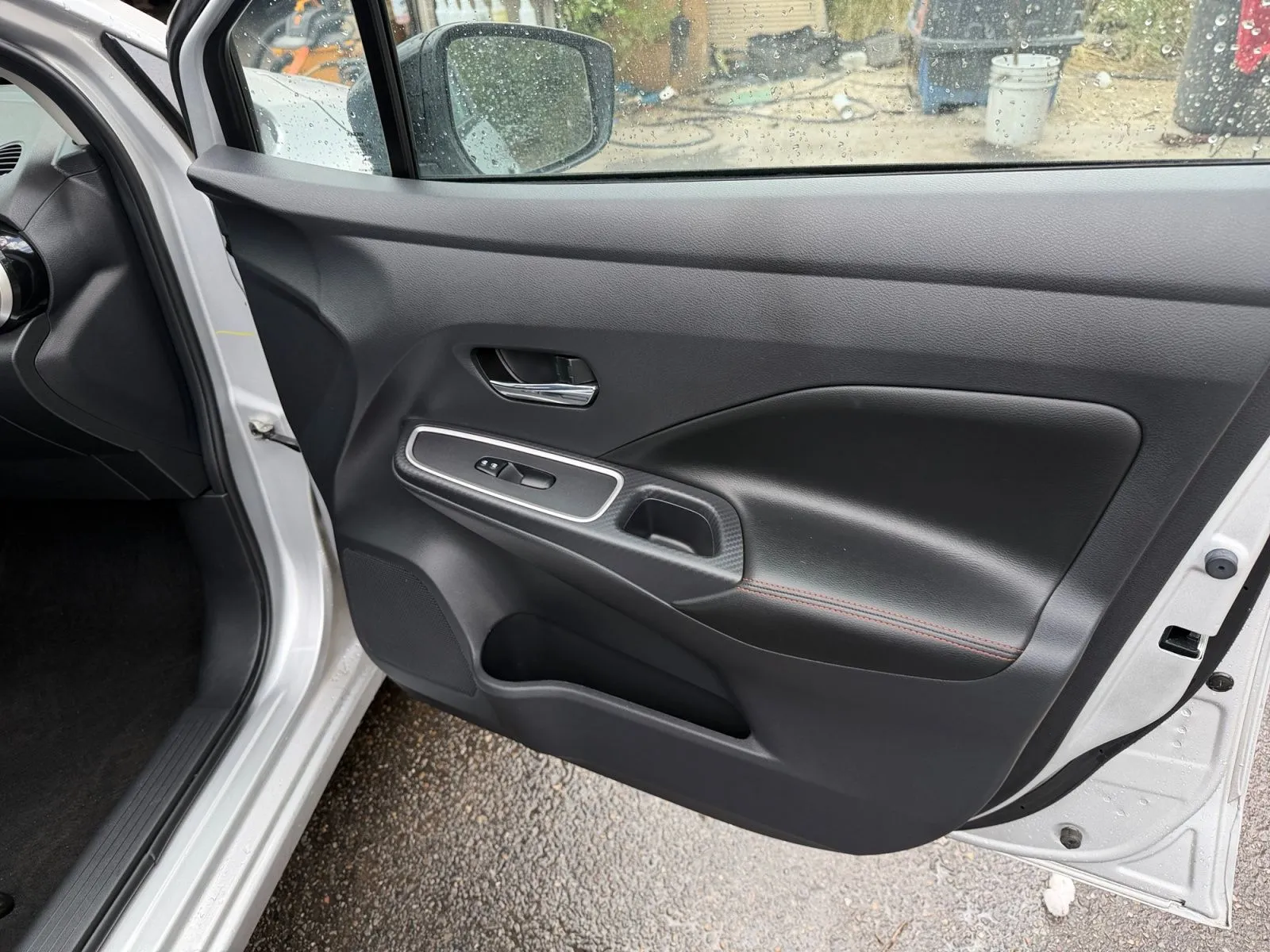 Nissan Versa photo 17