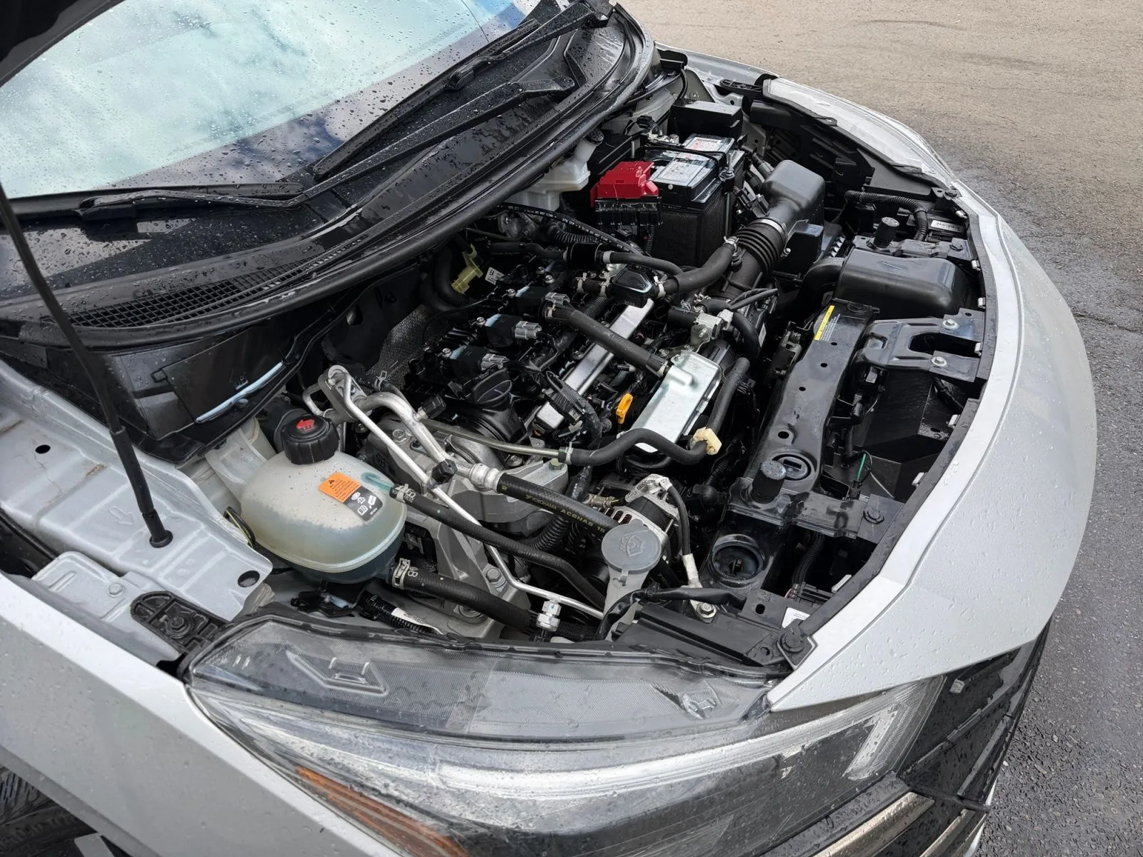 Nissan Versa photo 32